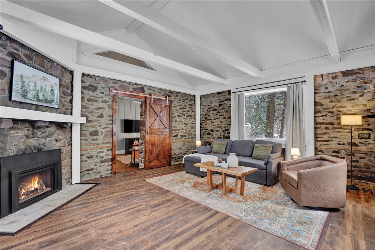 Pocono Pines Stone Cabin | Central to Attractions