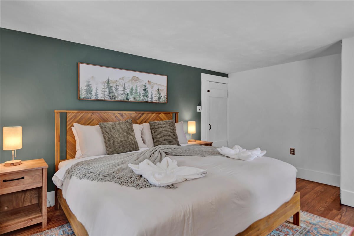 Pocono Pines Stone Cabin | Central to Attractions