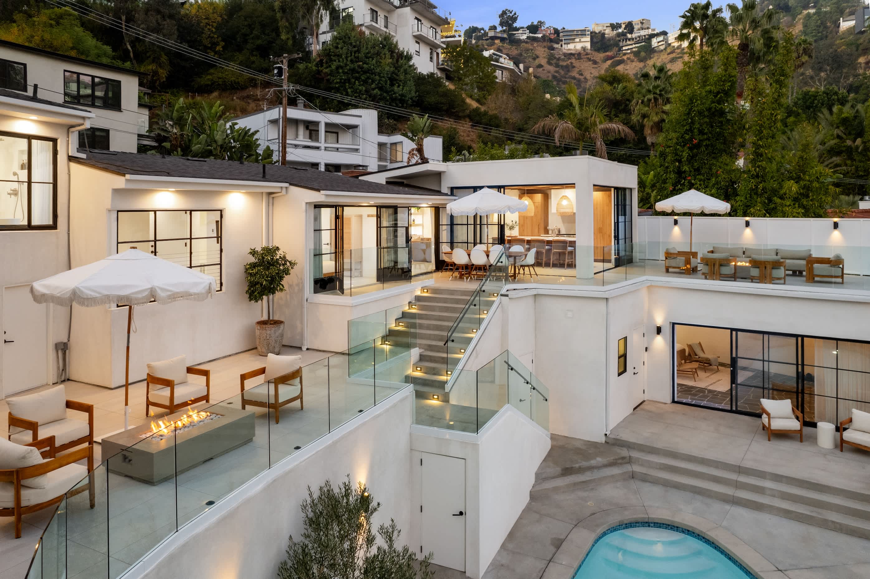 A Hollywood Hills escape offering luxury and leisure.