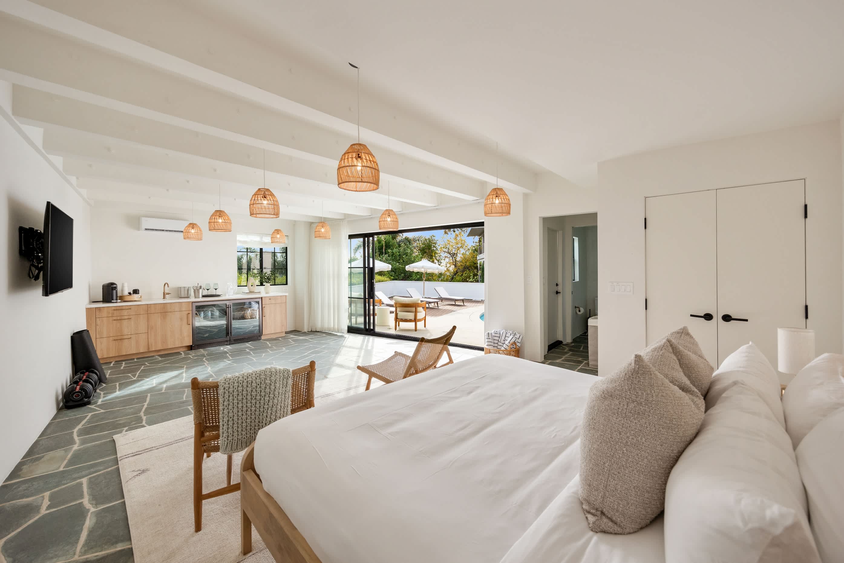 Effortless comfort and modern sophistication.
