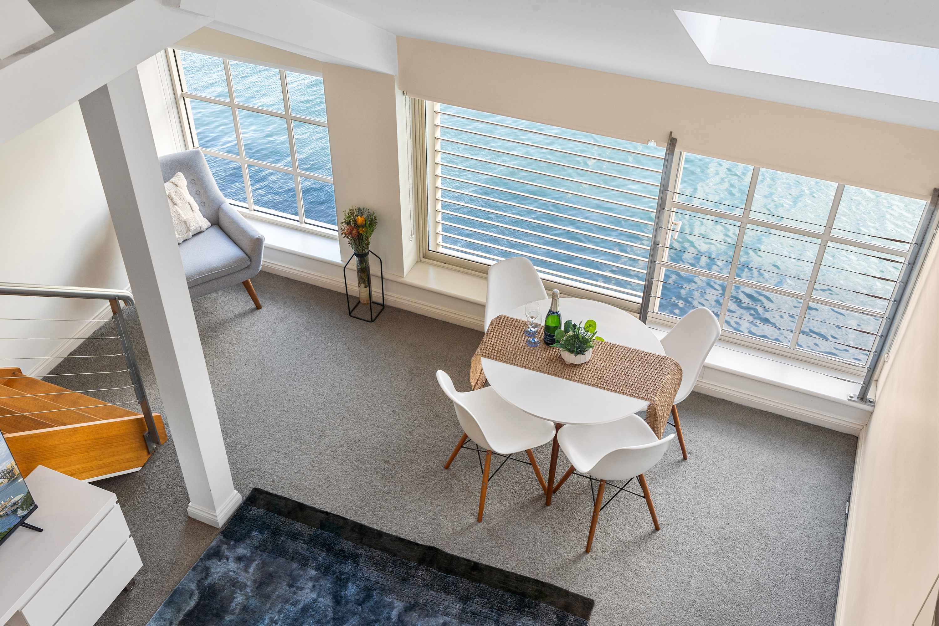 Stylish Loft-Style Apartment with Stunning Views