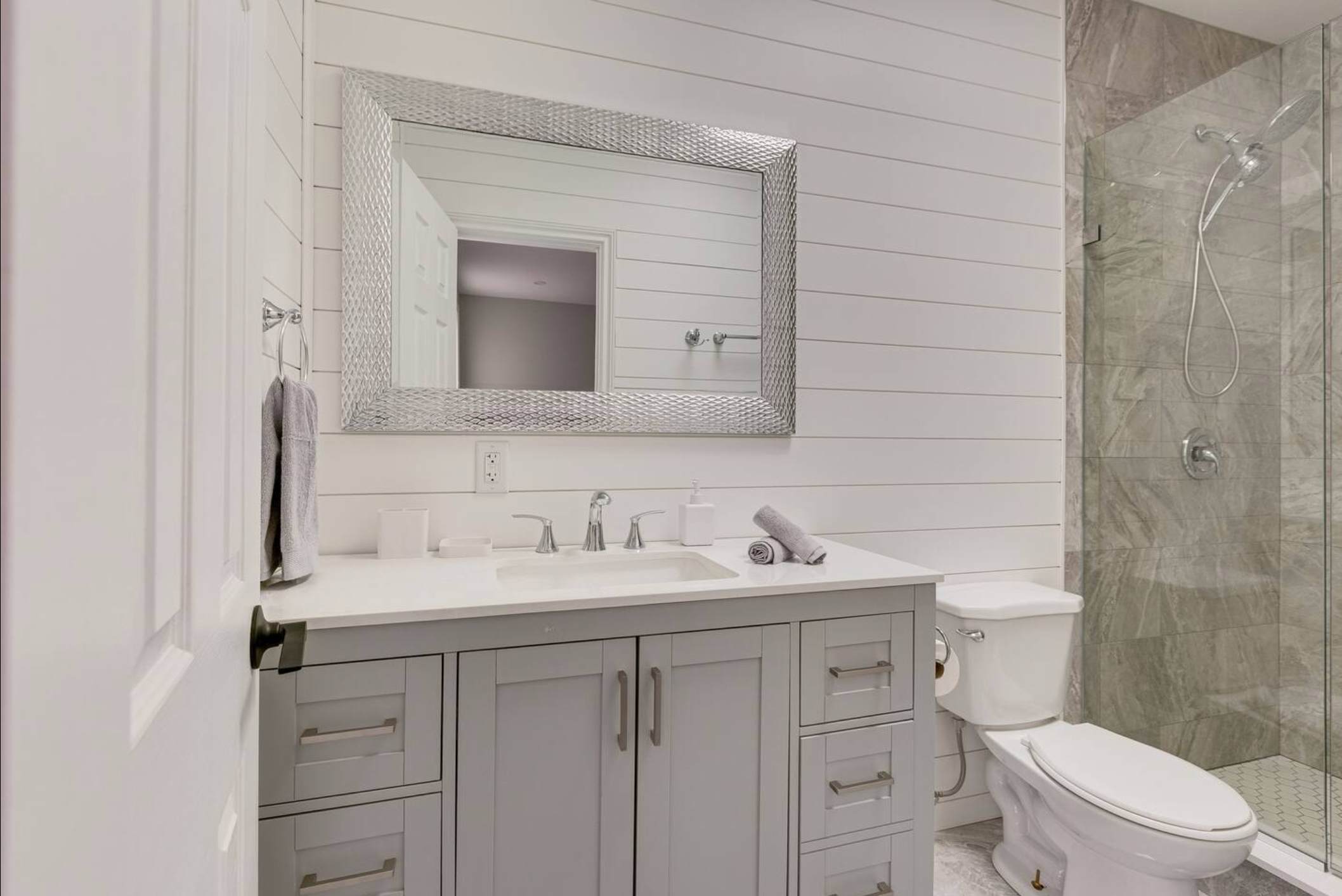 En-suite Bathroom with Walk-in shower