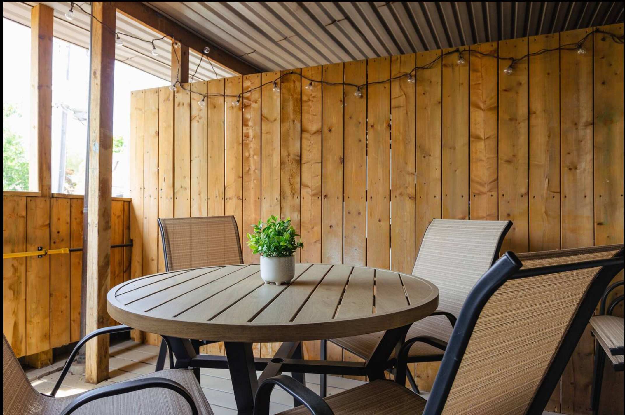 Elegant Suite w Patio BBQ Grill 7