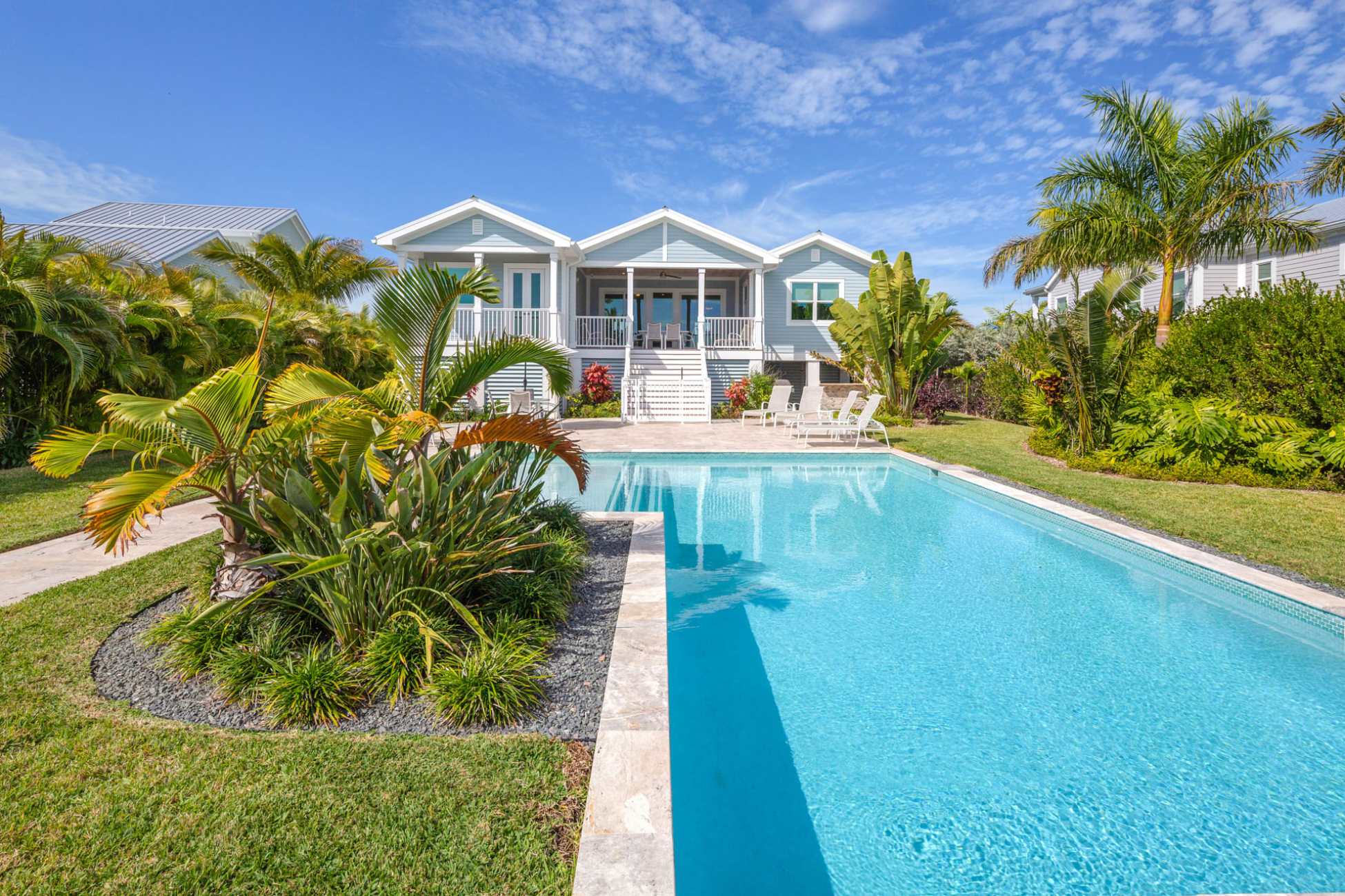 Parking, Pool & Dock - Waterlane House
