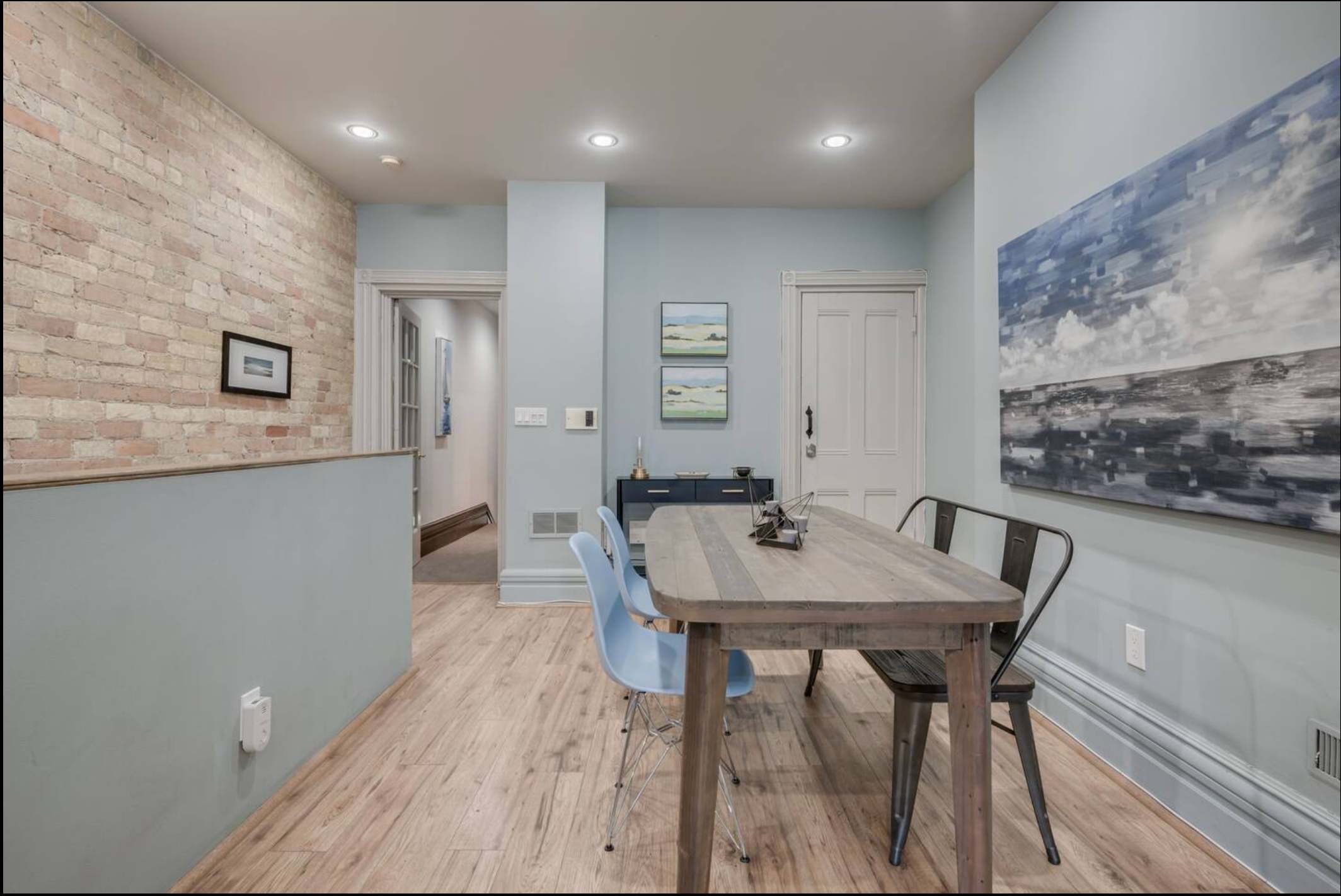 Group-layout Dining Area