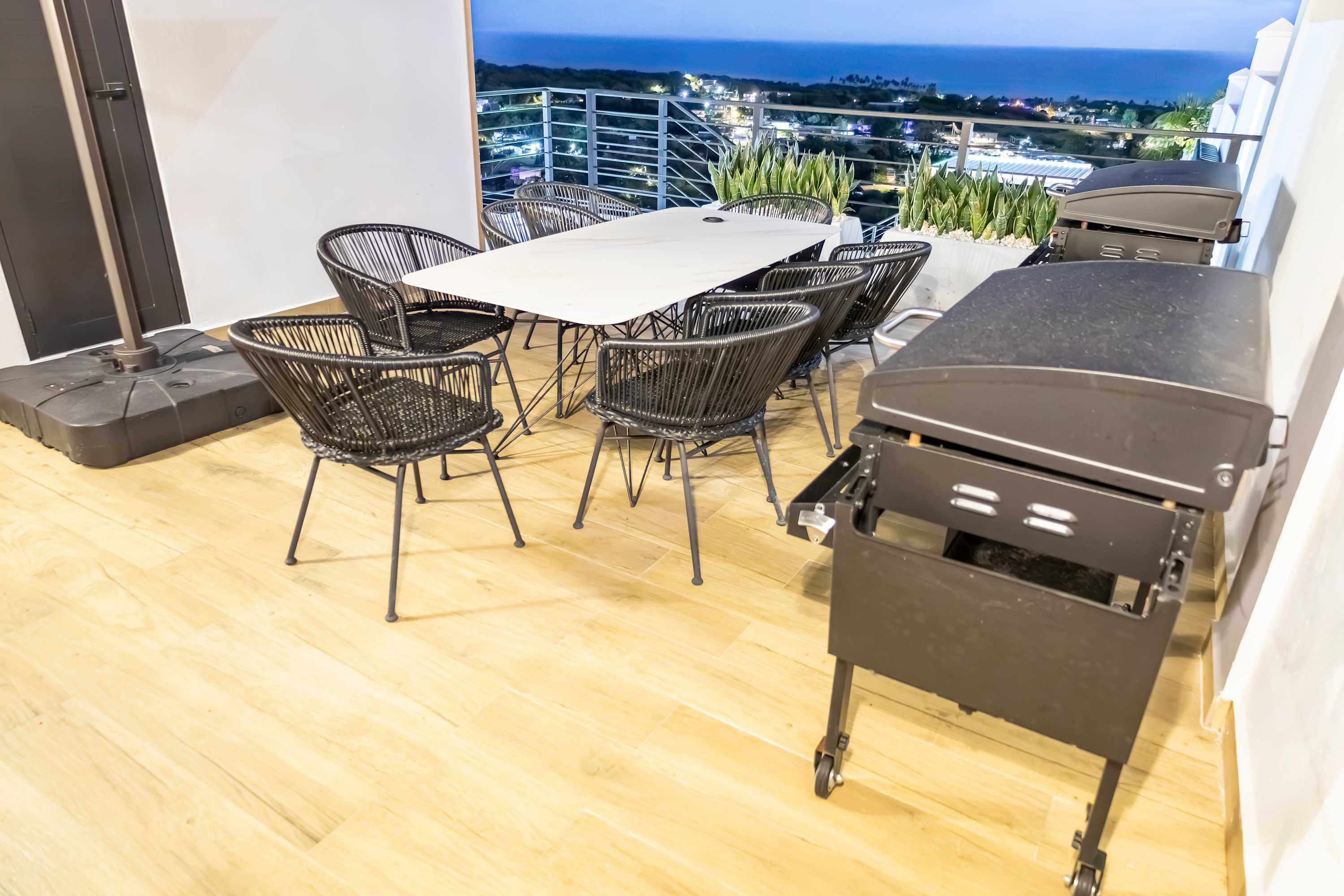 Luxury Villa on the hills looking at the atlantic ocean - Property photo