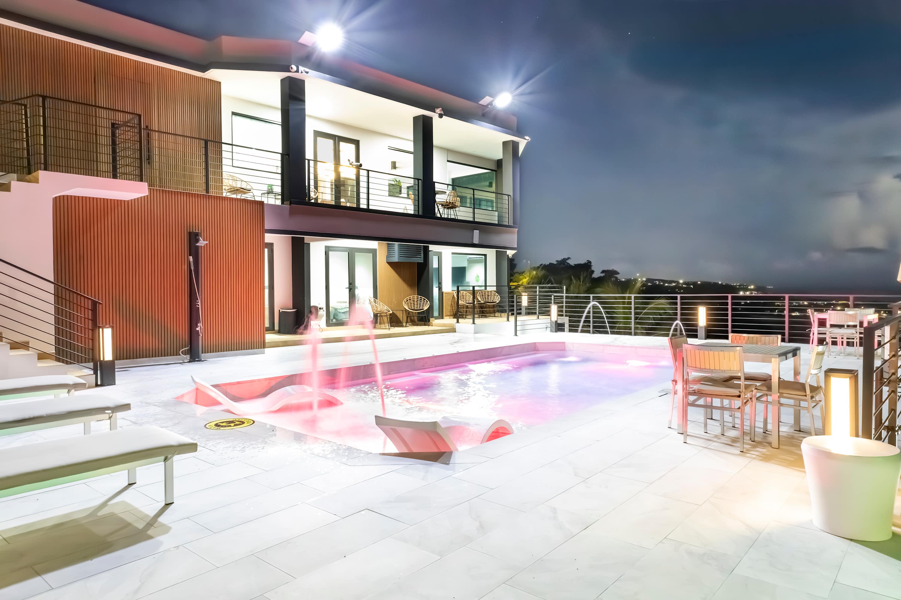 Luxury Villa on the hills looking at the atlantic ocean - Property photo