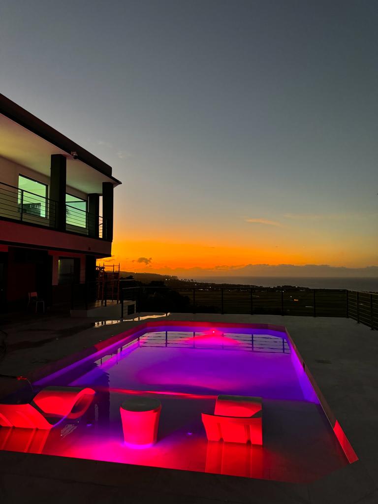 Luxury Villa on the hills looking at the atlantic ocean - Property photo