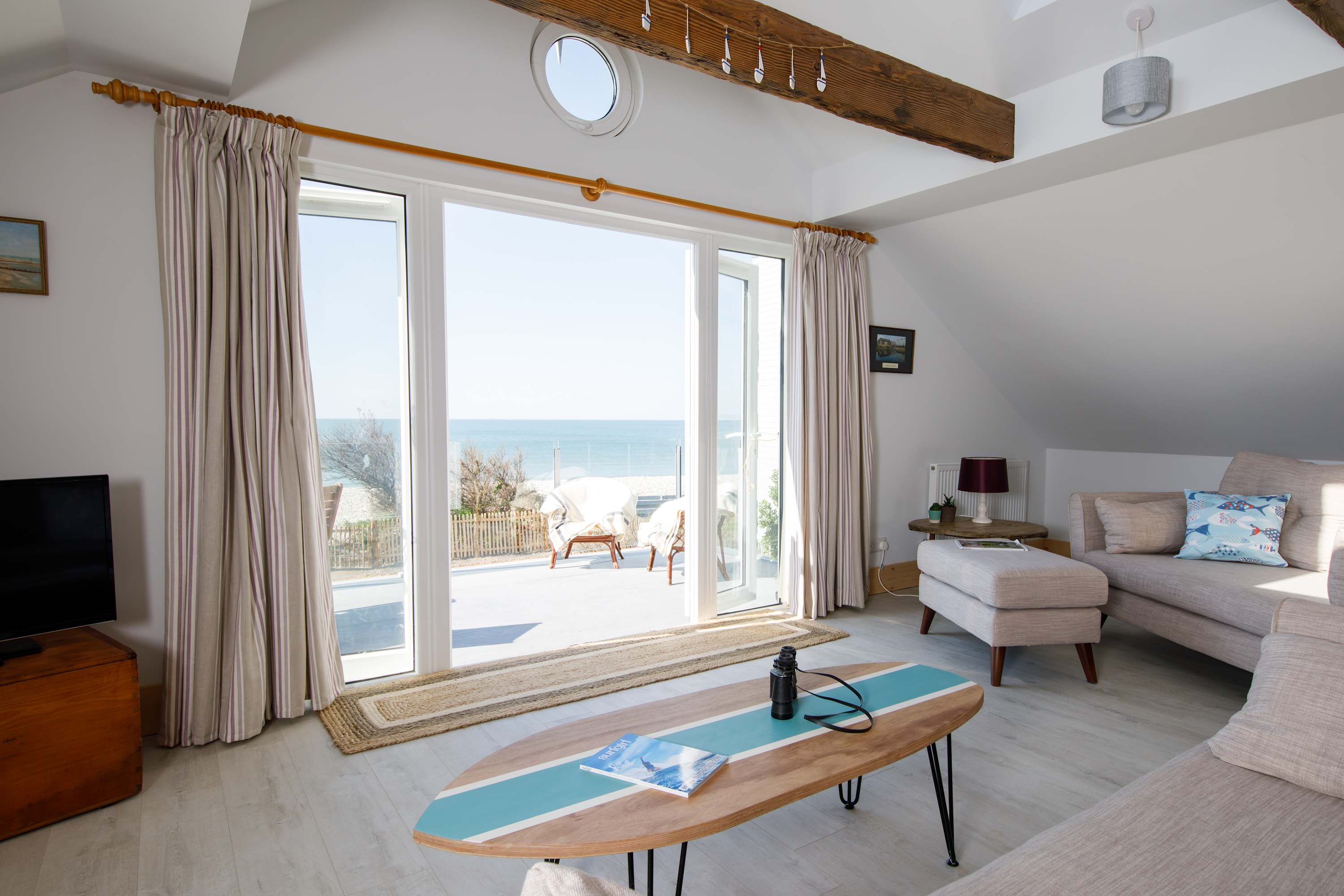 Bright & Dreamy / On the Beach / Garden & Balcony