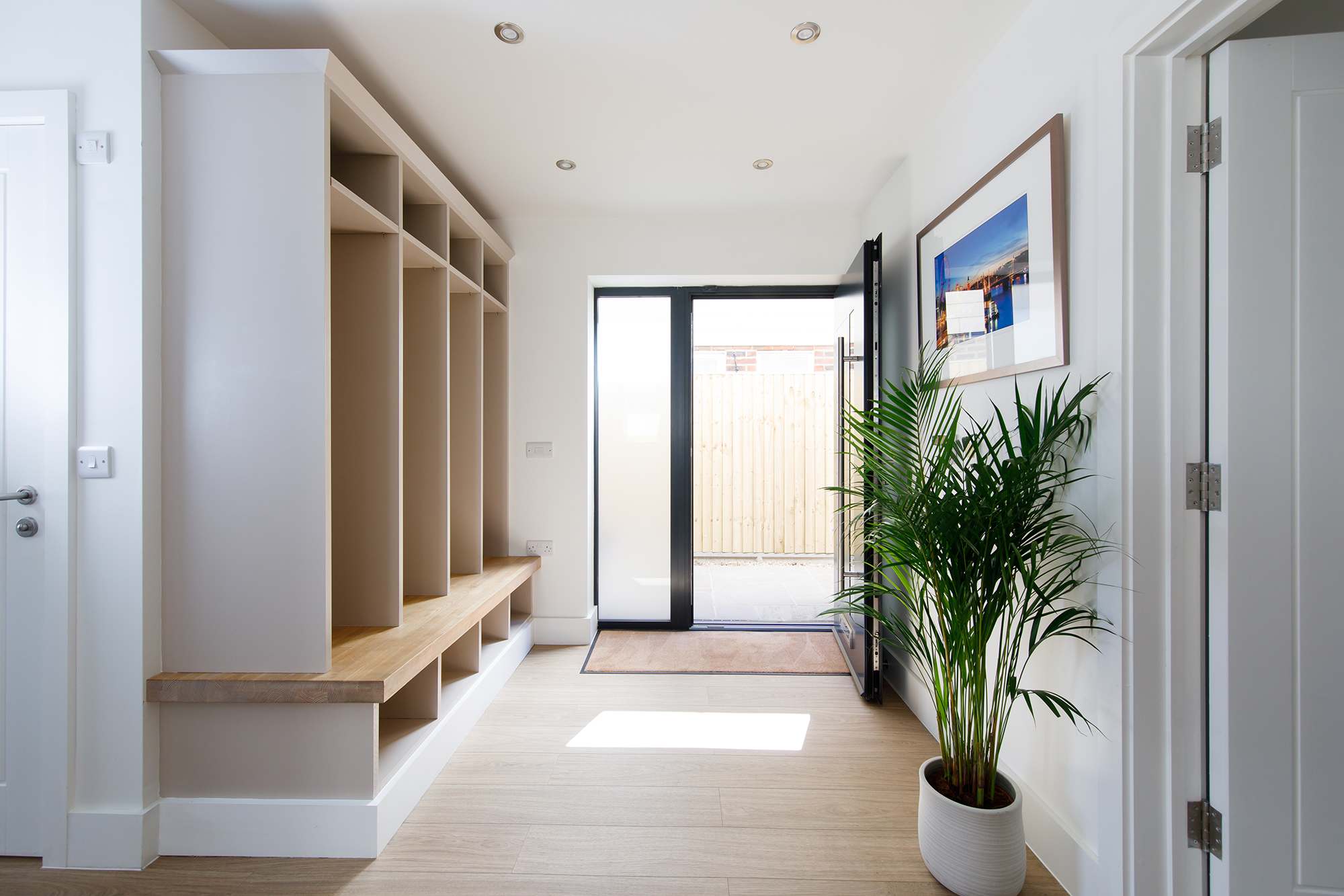 There is plenty of storage space for shoes, coats and beach equipment.