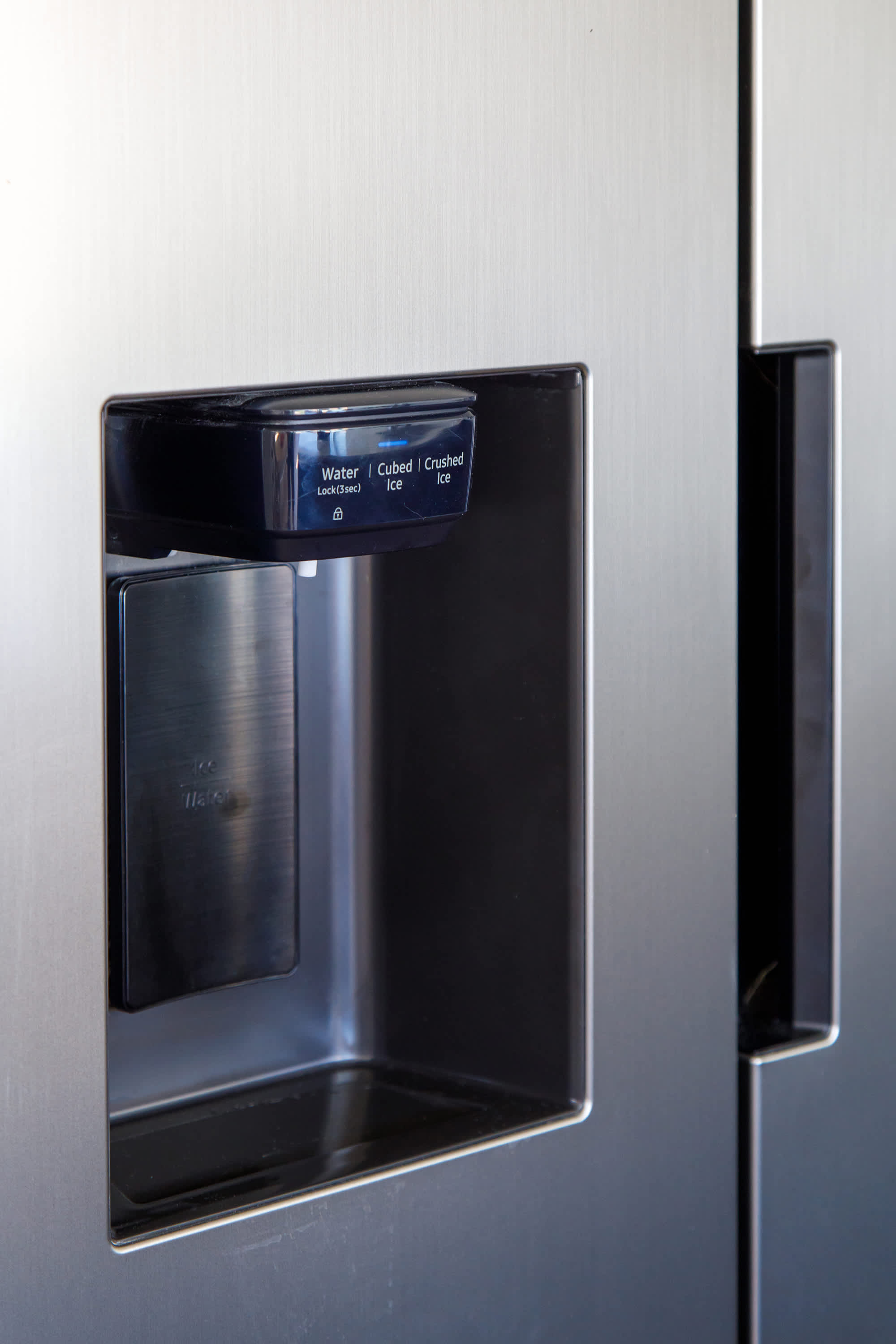 The fridge/freezer has an ice and water function.