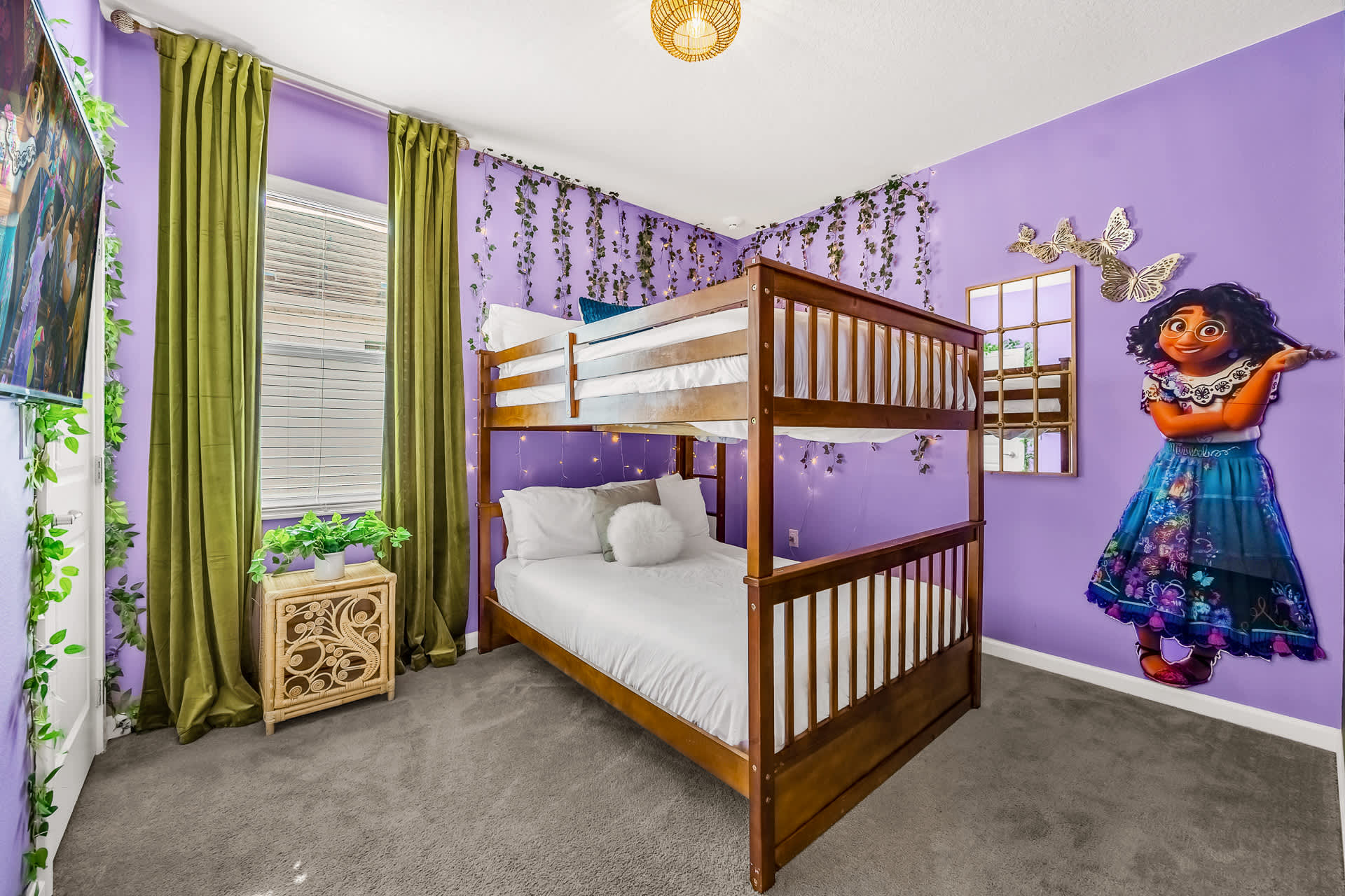 Disney Themed Kids Bunk Bedroom 