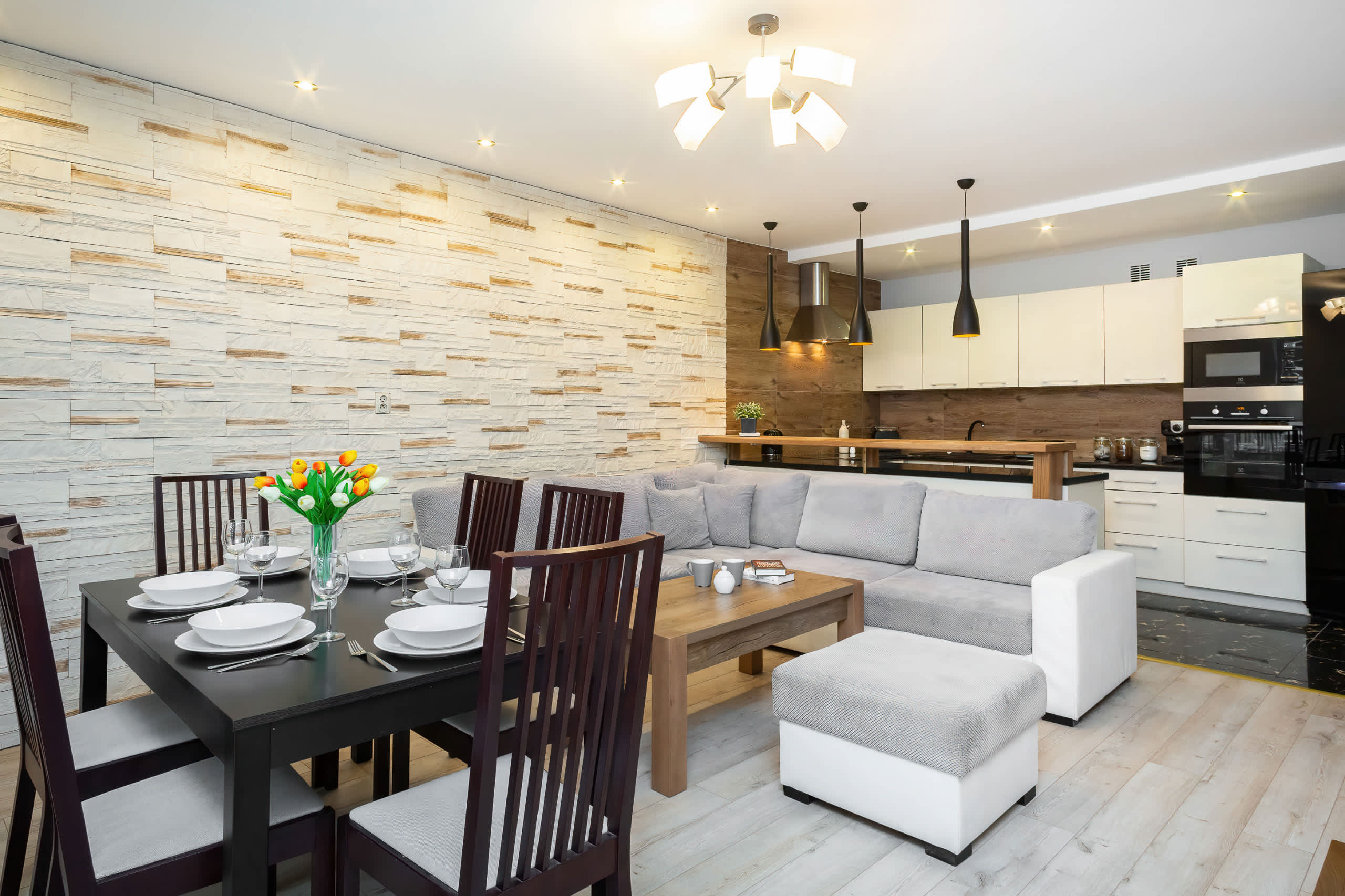 Brzozowa 8 | Elegant Apartment | Two Bedrooms — Kraków, Województwo małopolskie — vacation rental