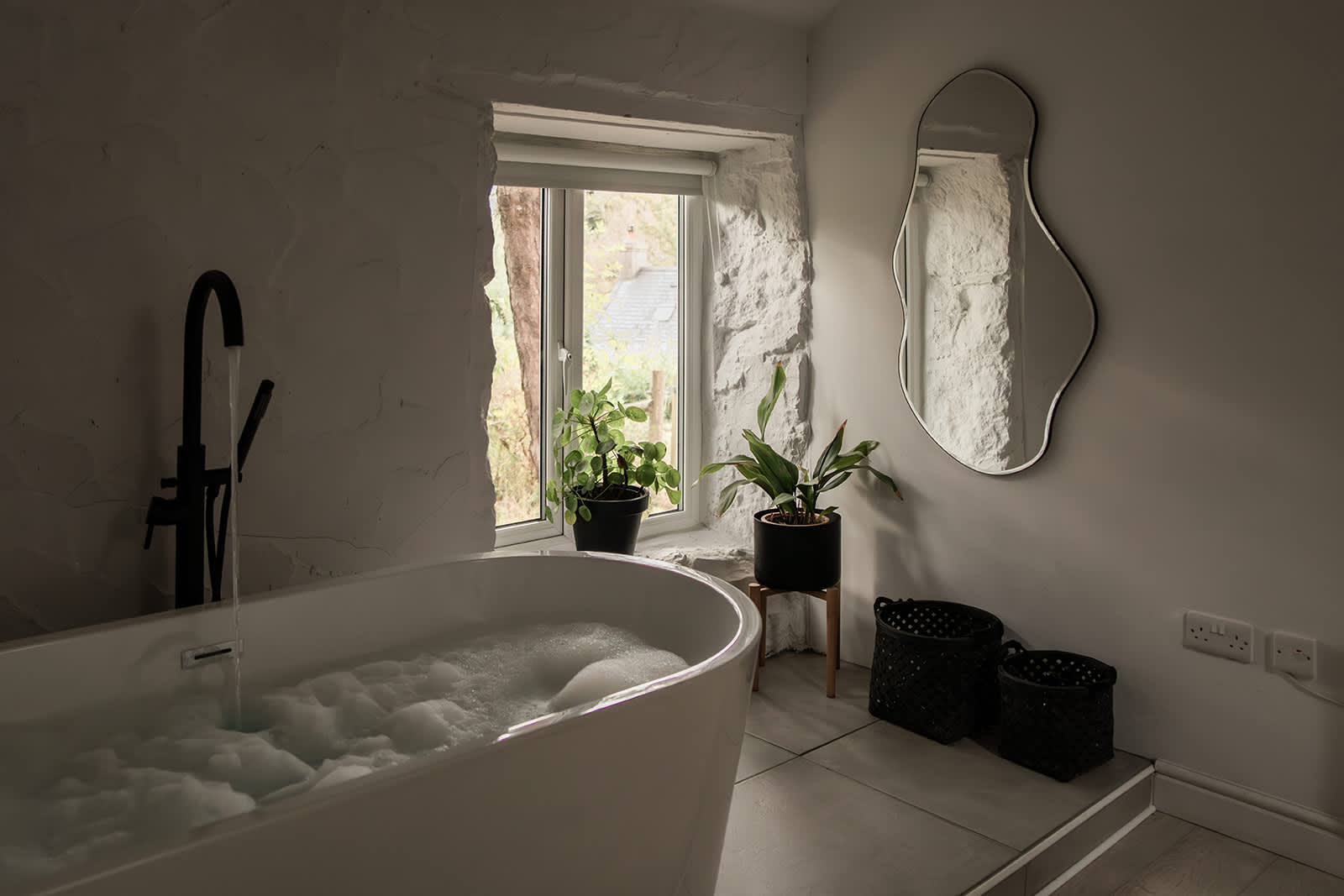Romantic Nordic Retreat in Llangefni - Picture 3