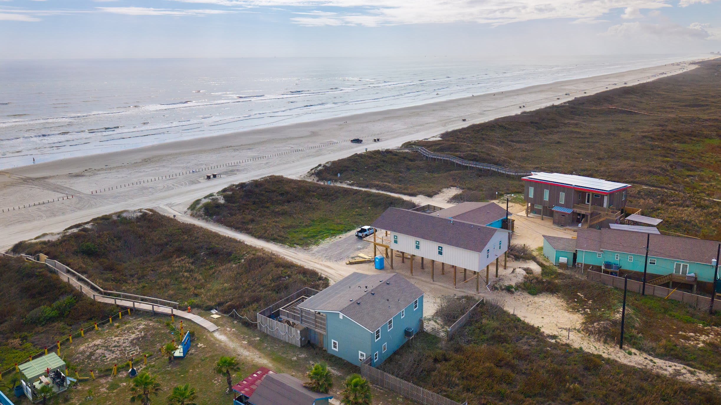 Beachfront, Drive-On Beach! | The Sunshine House