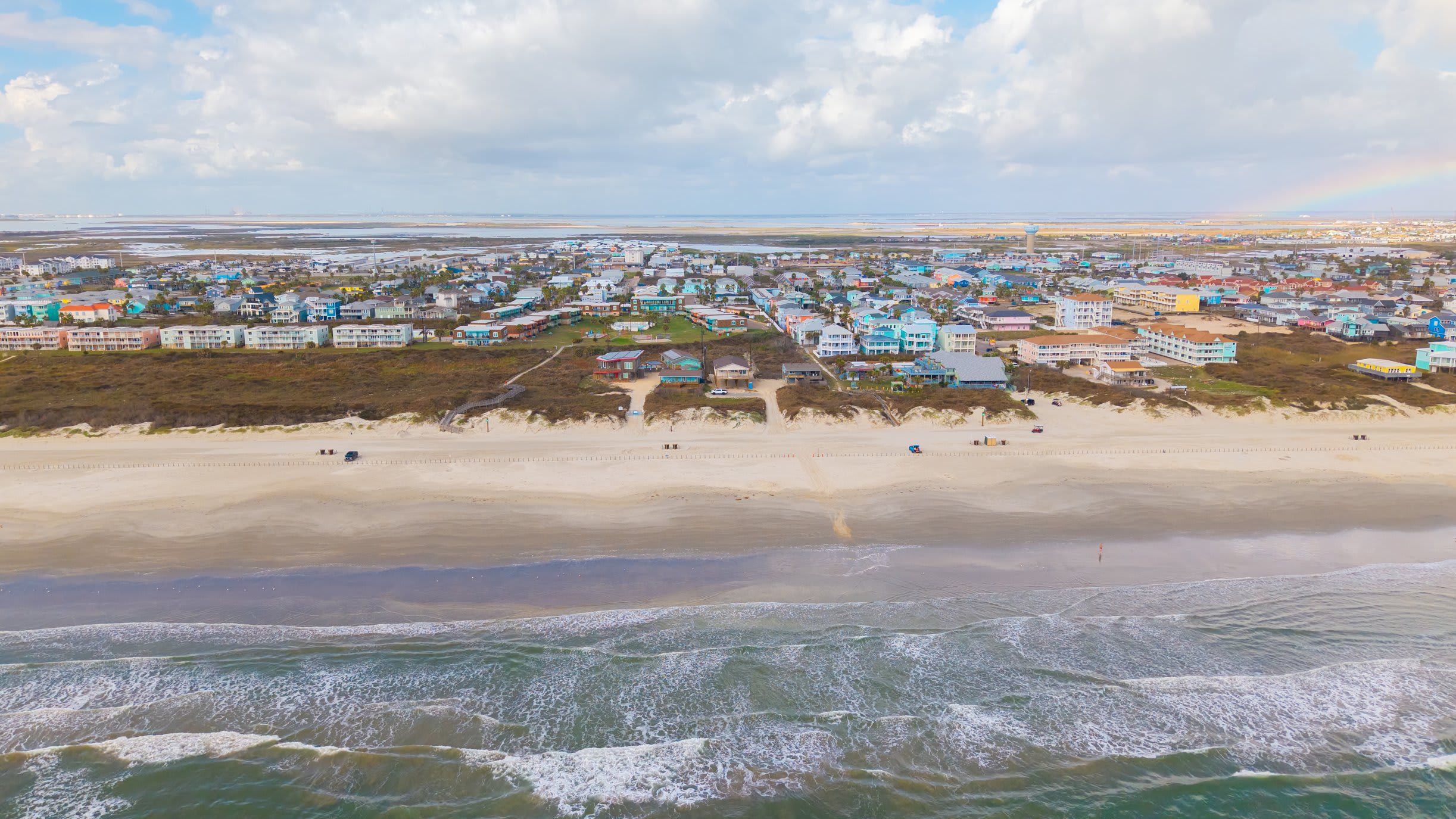 Beachfront, Drive-On Beach! | The Sunshine House