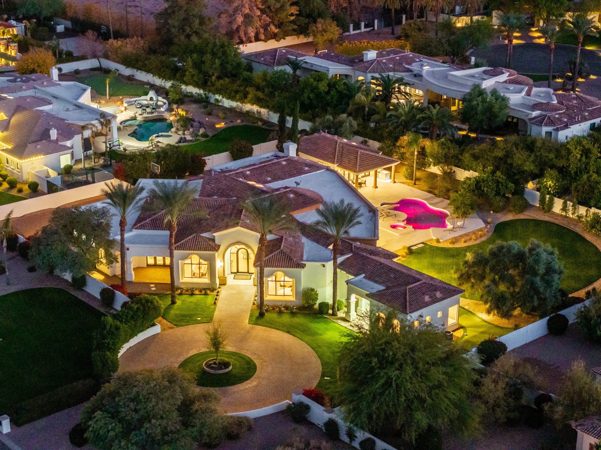 $5M PV Estate | Casita | Camelback View | Sleeps 16