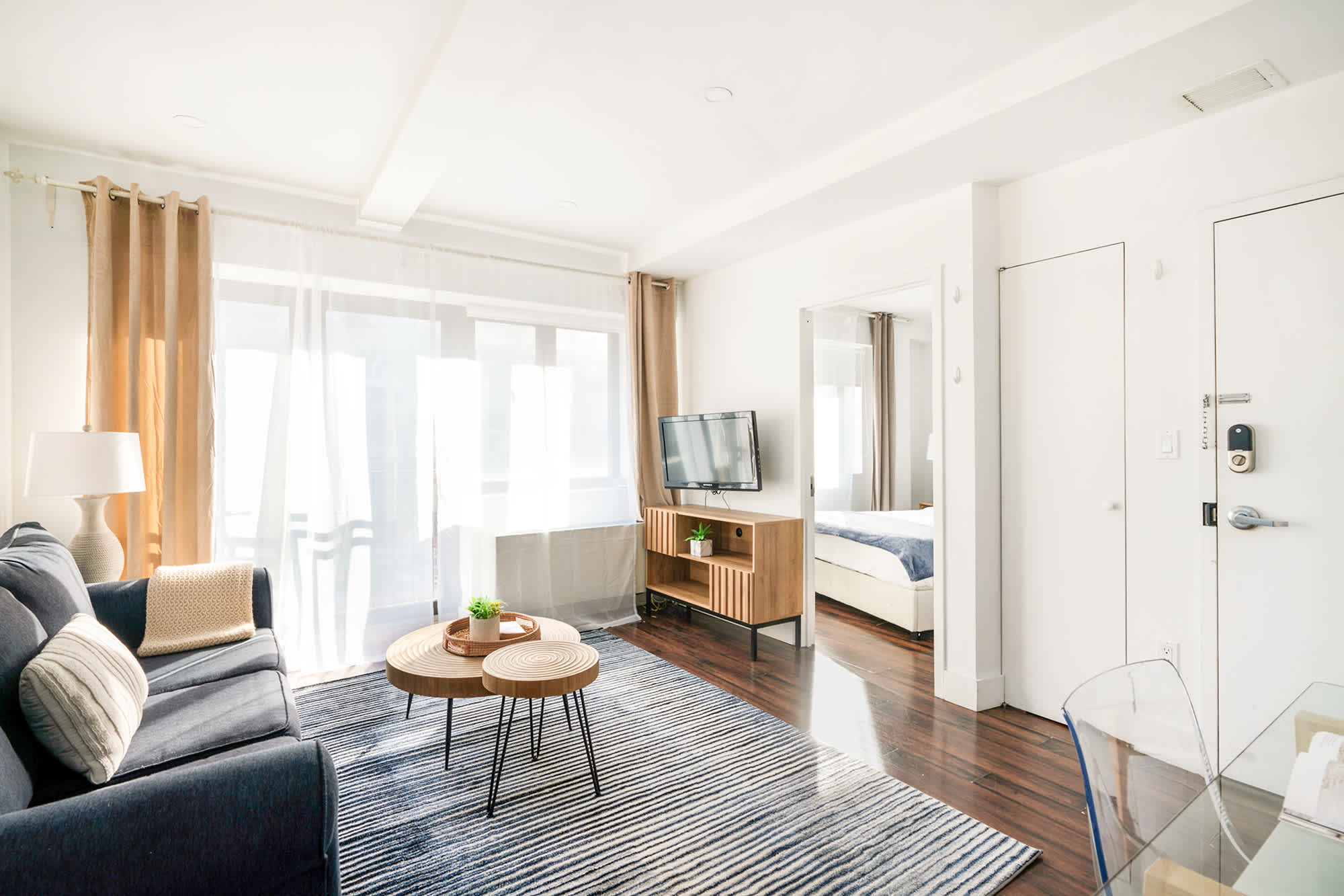 809-5A Gorgeous New 1BR Heart of Midtown 6