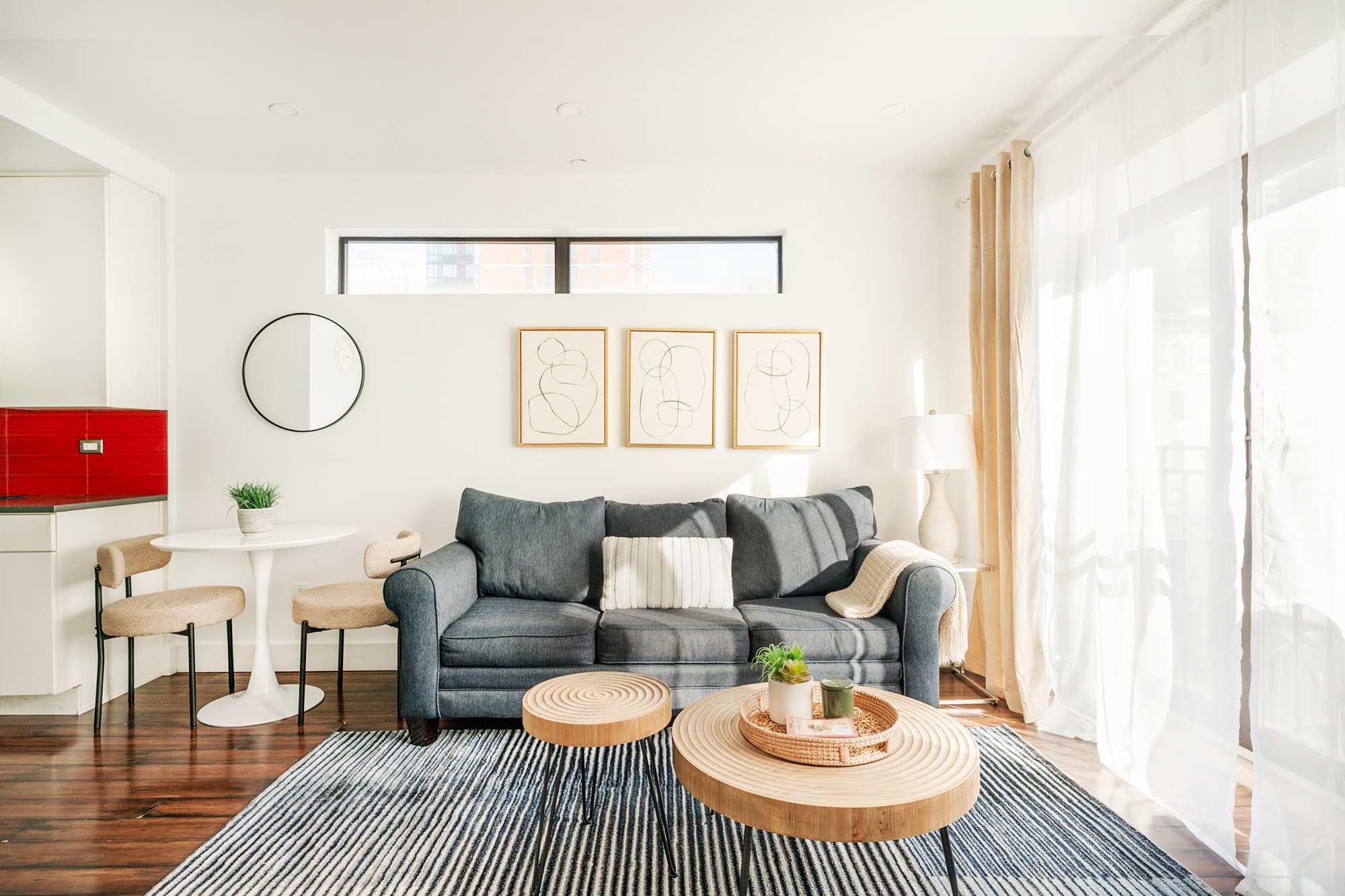 809-5A Gorgeous New 1BR Heart of Midtown 2