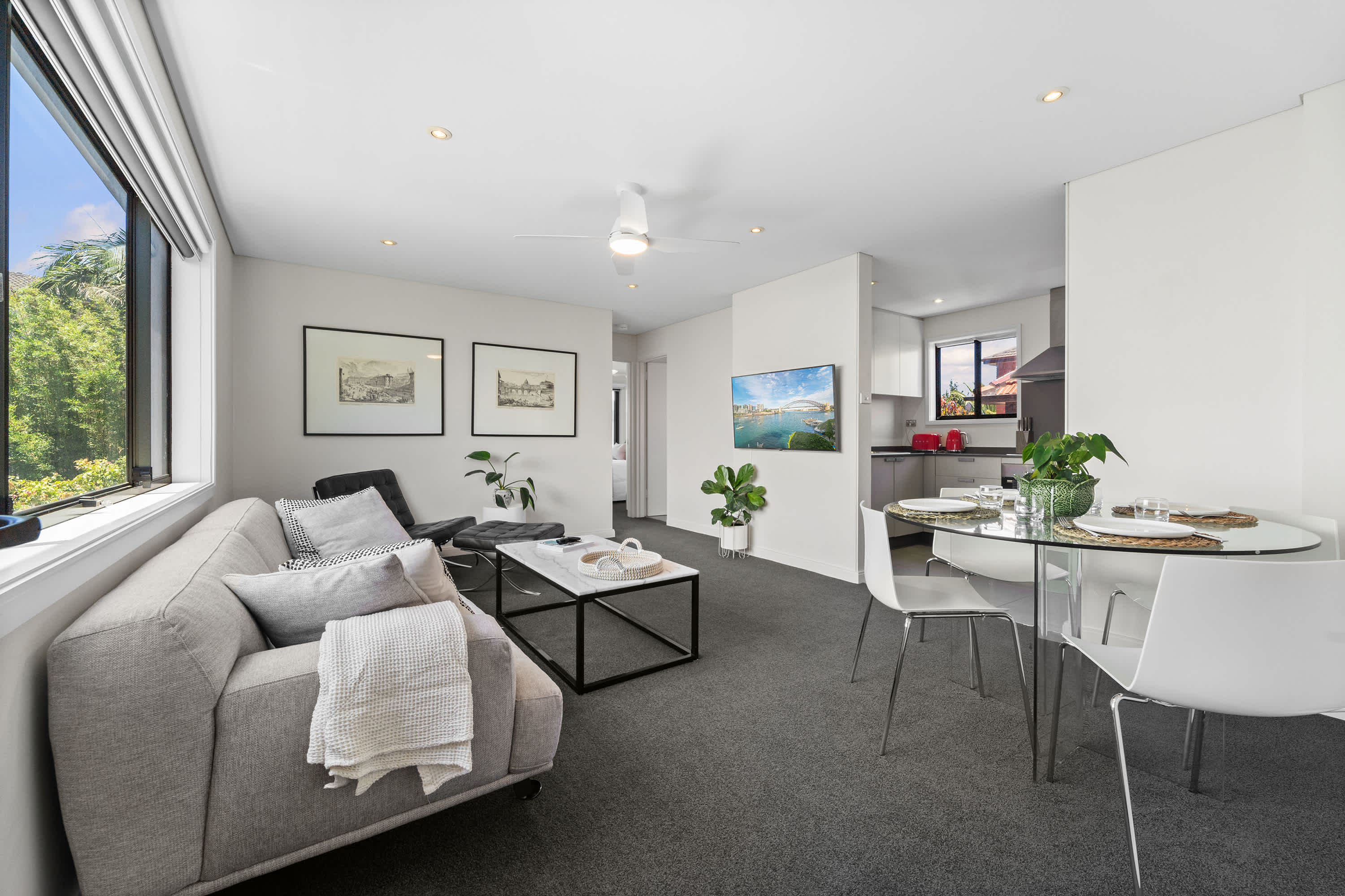 Stylish Boutique Apartment by the Beach