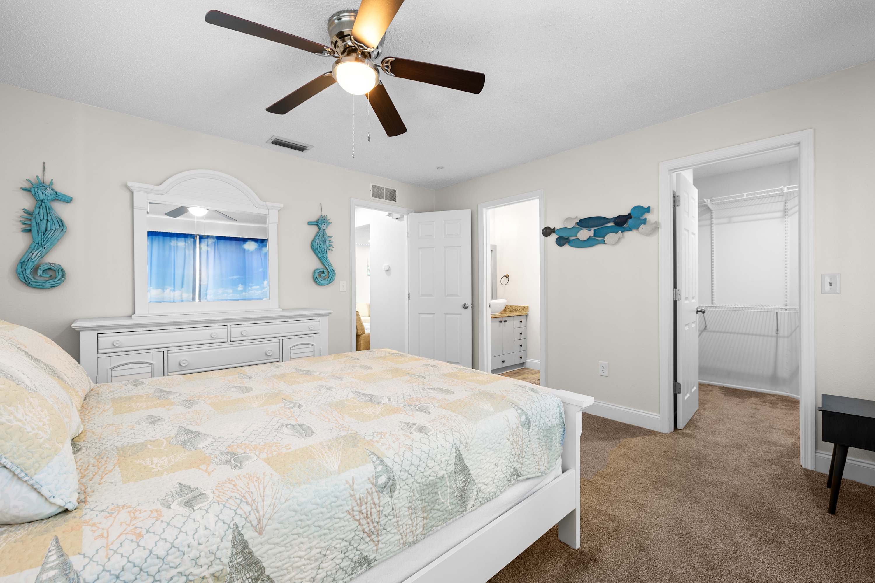 6mi to Beach, Villa w/Private Pool, Firepit