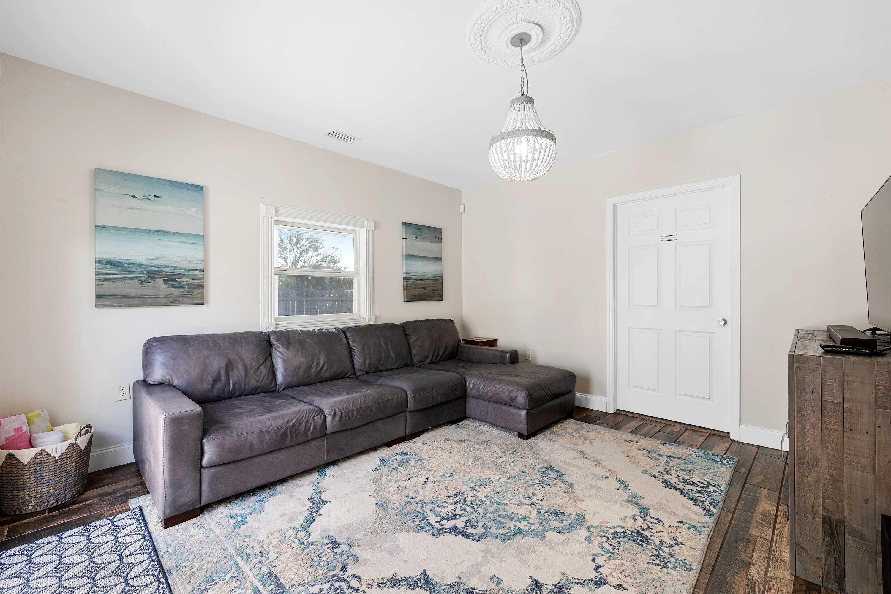 6mi to Beach, Villa w/Private Pool, Firepit