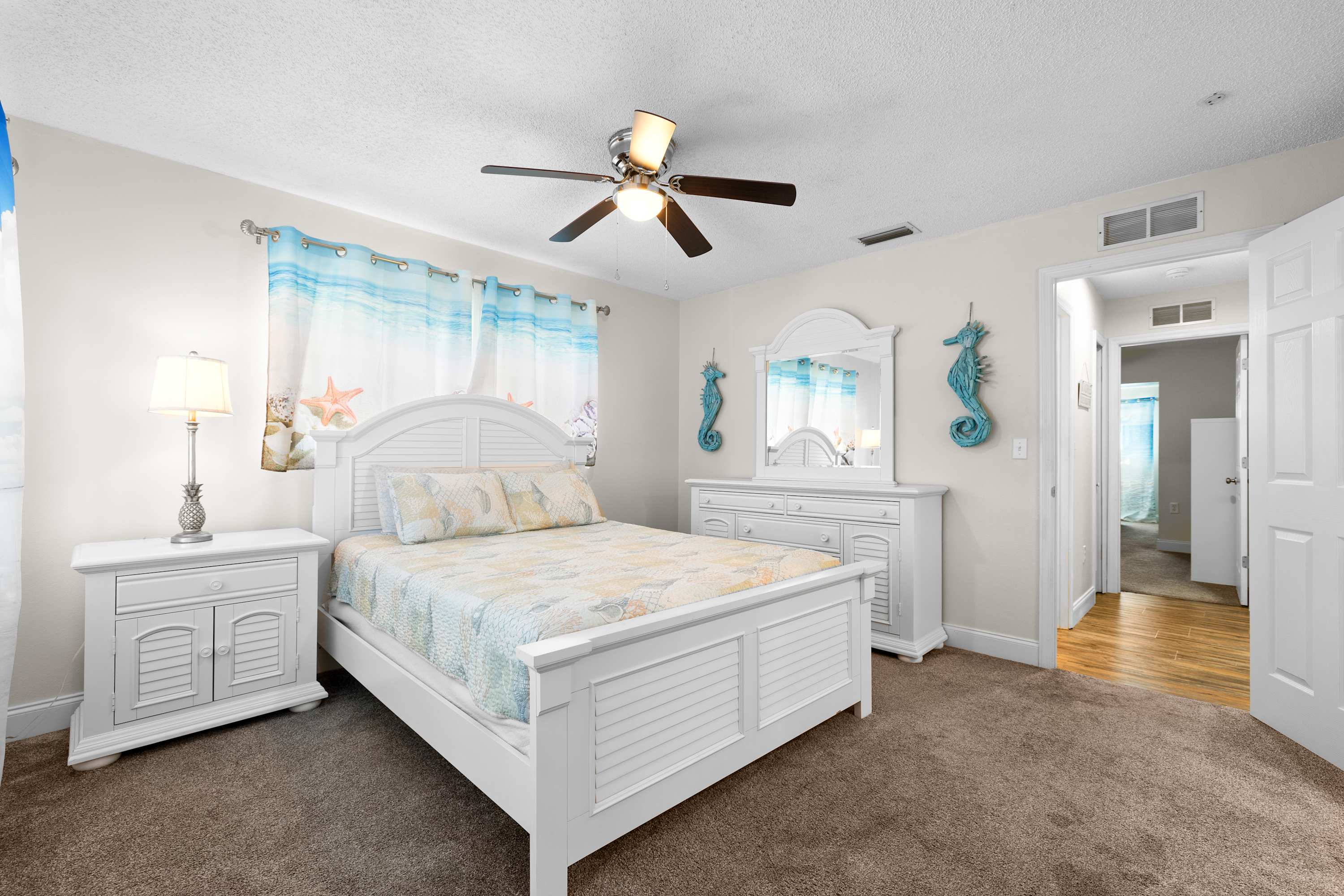 6mi to Beach, Villa w/Private Pool, Firepit