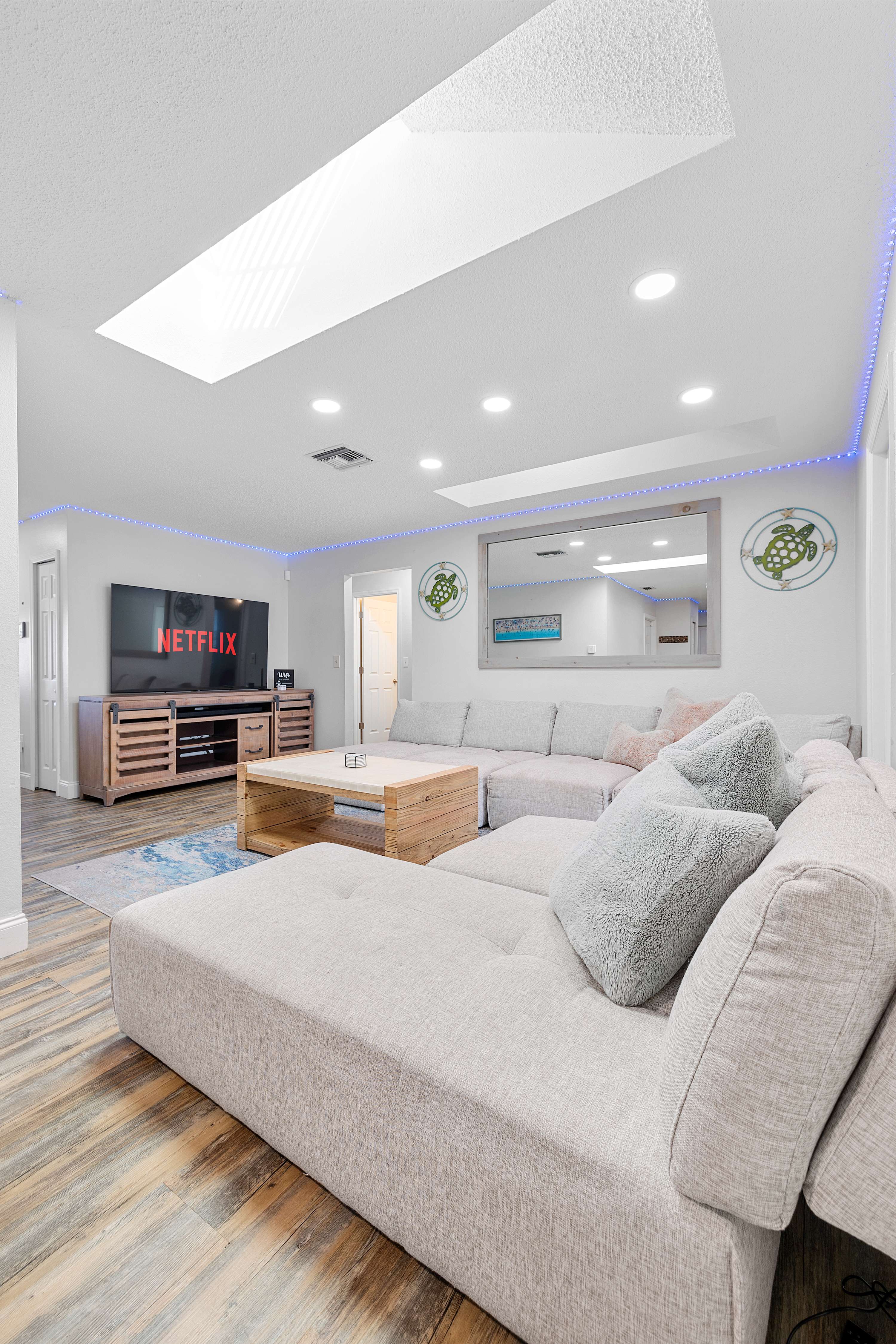 6mi to Beach, Villa w/Private Pool, Firepit