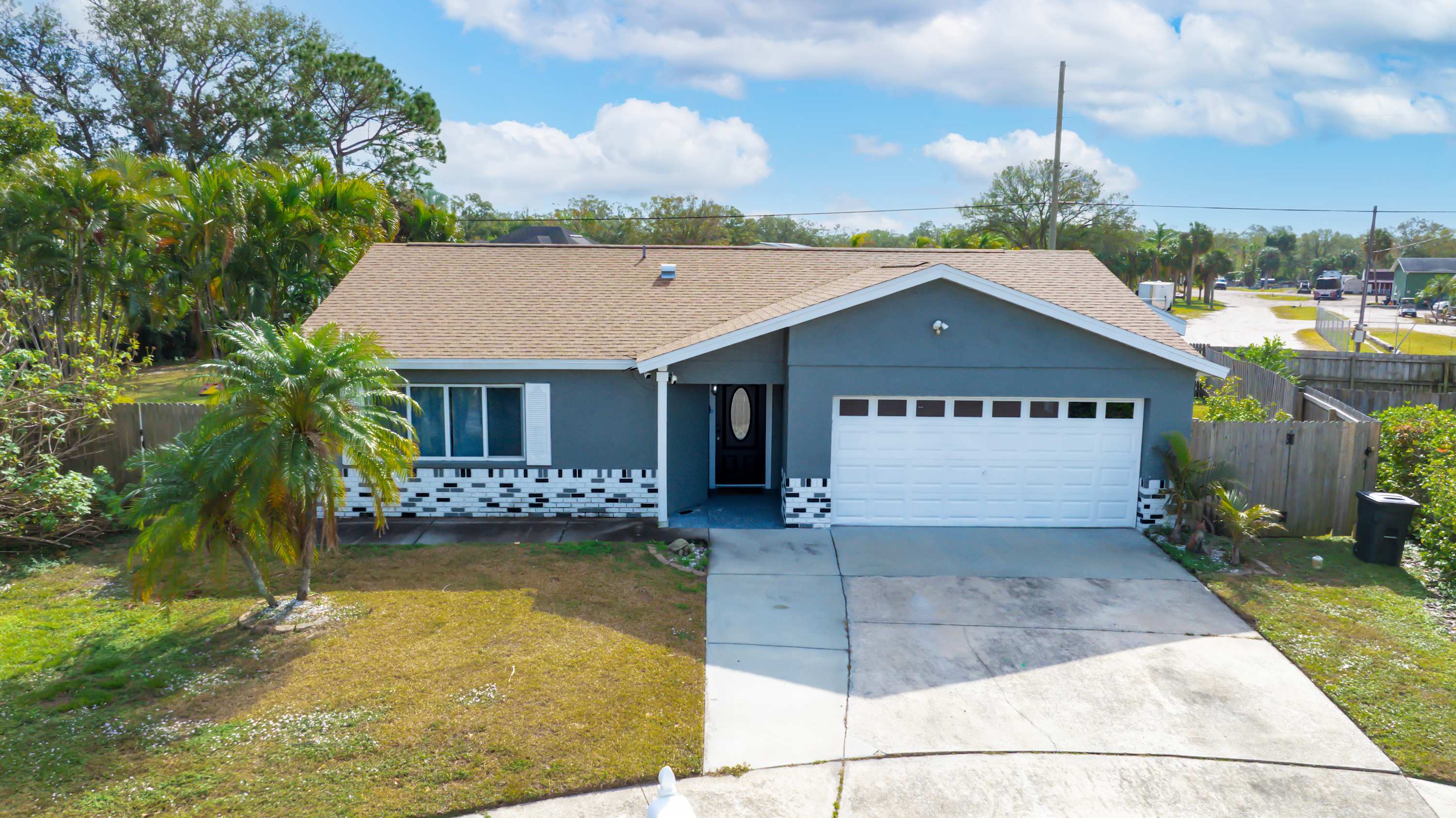 6mi to Beach, Villa w/Private Pool, Firepit