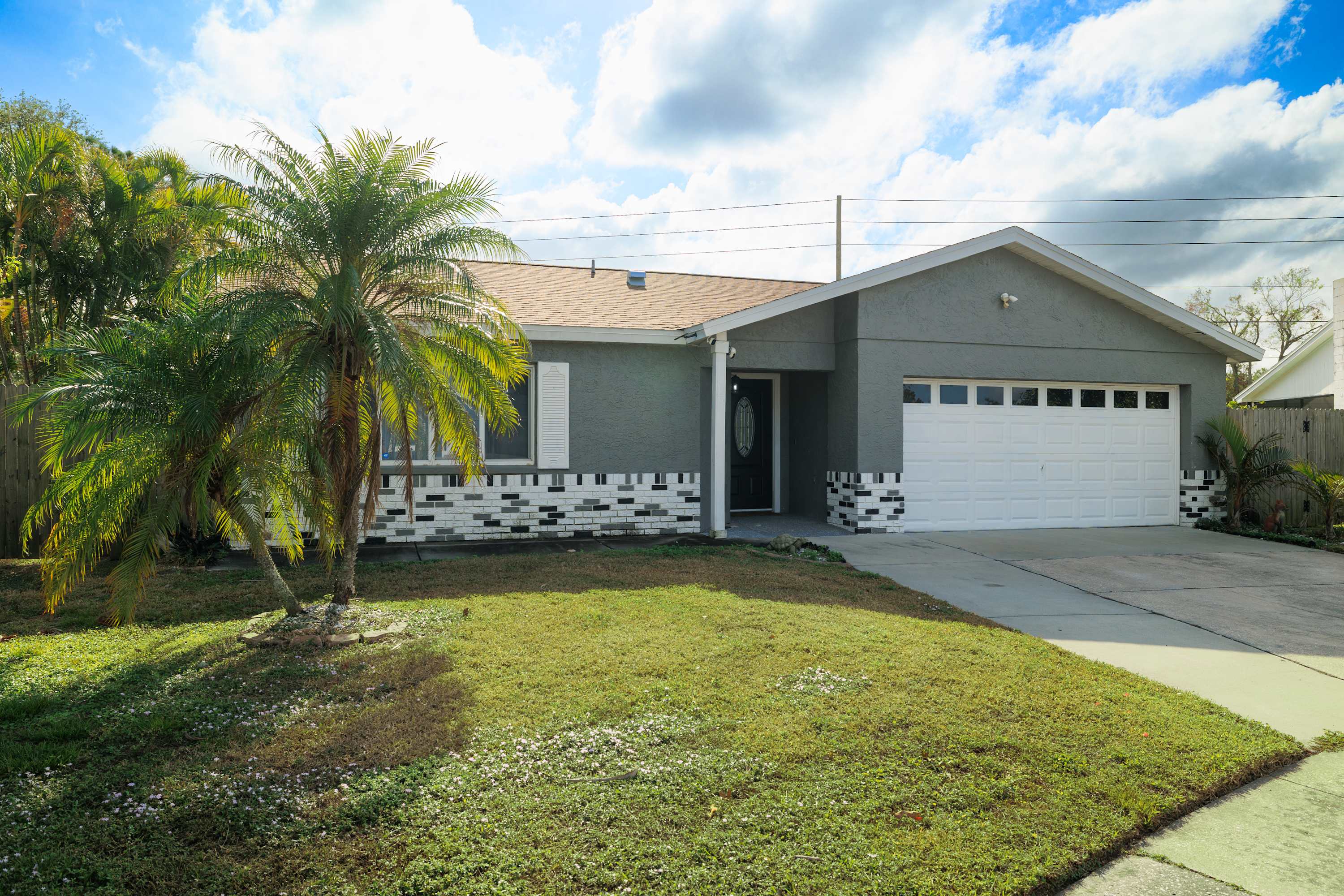 6mi to Beach, Villa w/Private Pool, Firepit