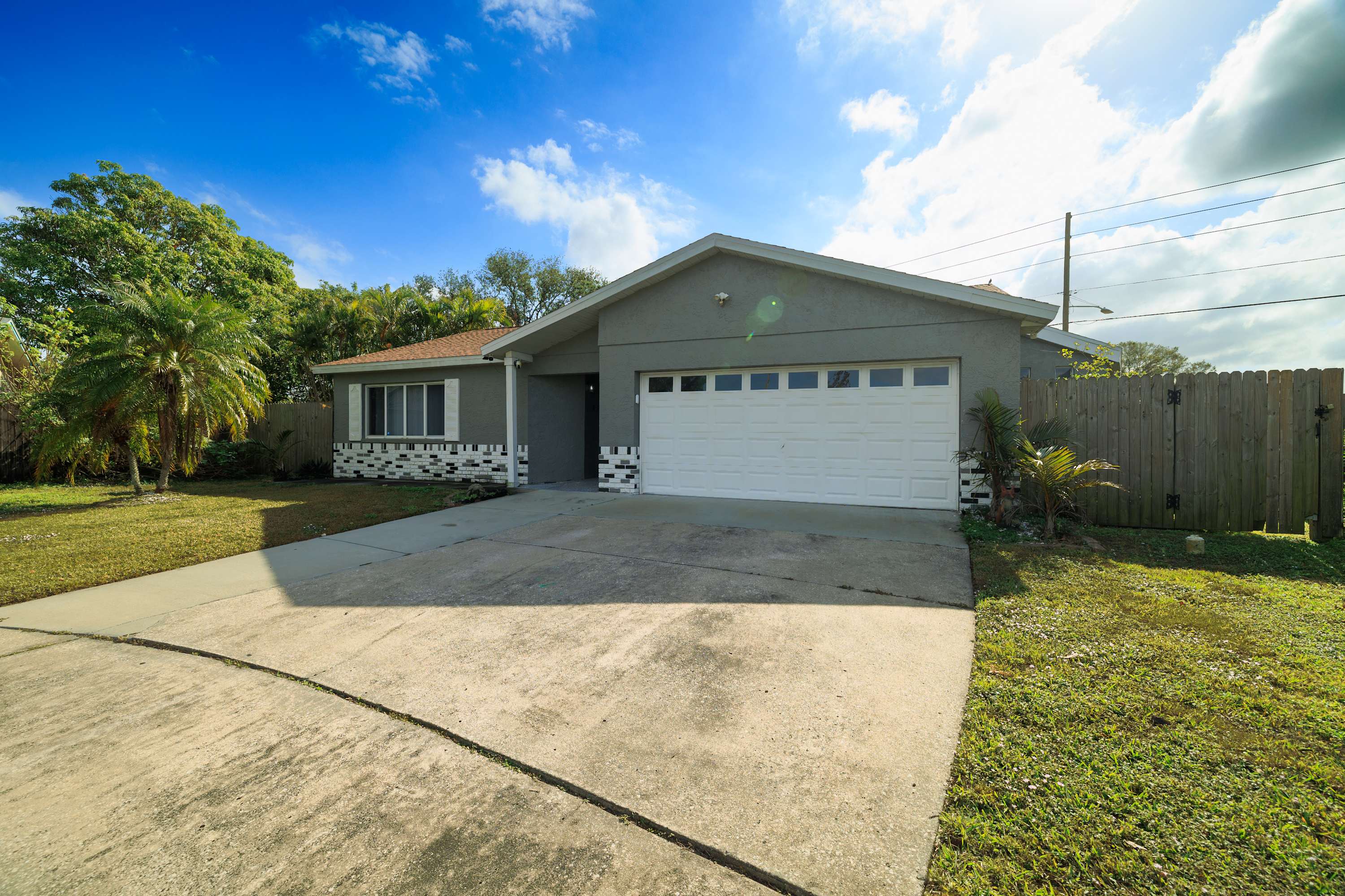 6mi to Beach, Villa w/Private Pool, Firepit