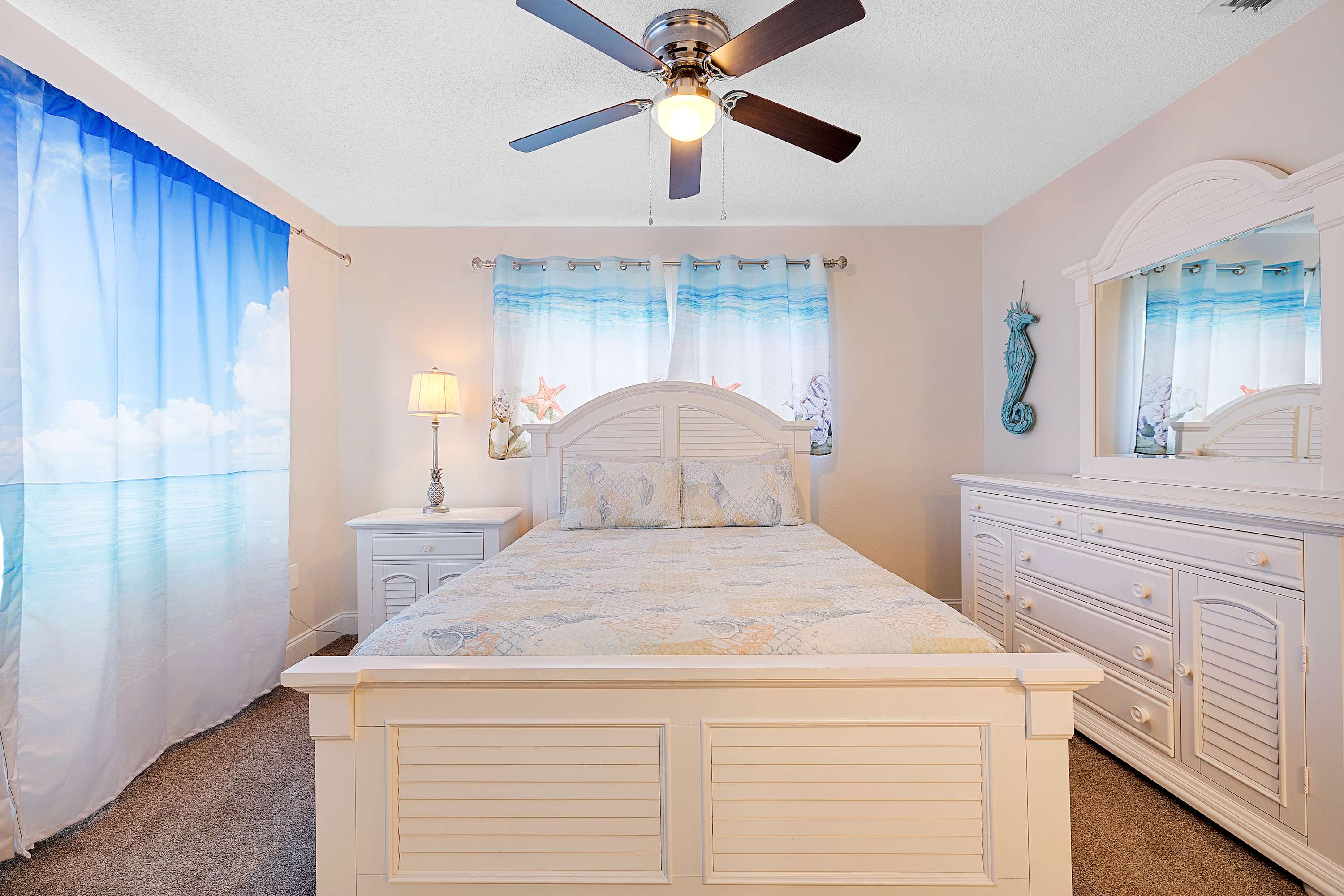 6mi to Beach, Villa w/Private Pool, Firepit