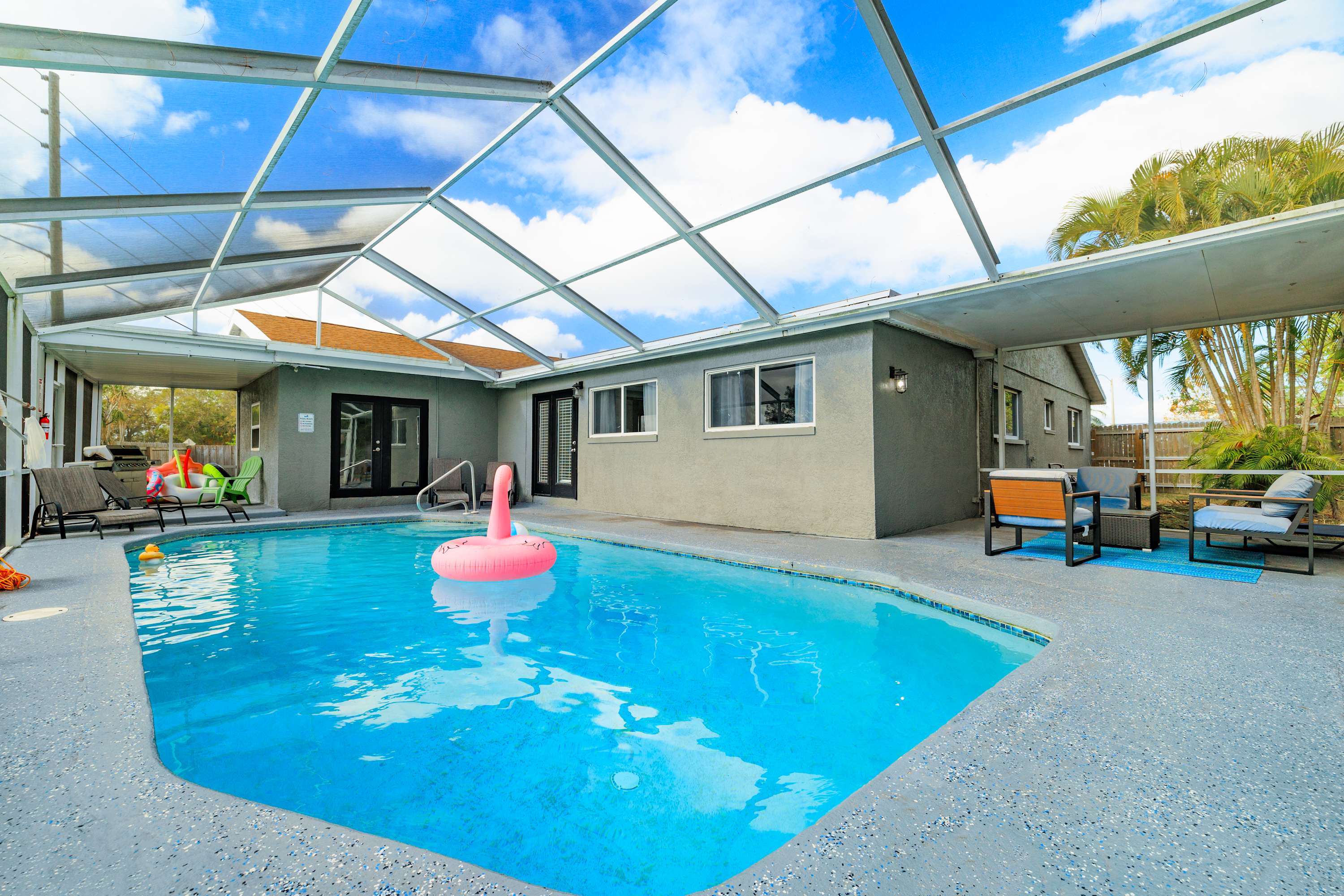 6mi to Beach, Villa w/Private Pool, Firepit