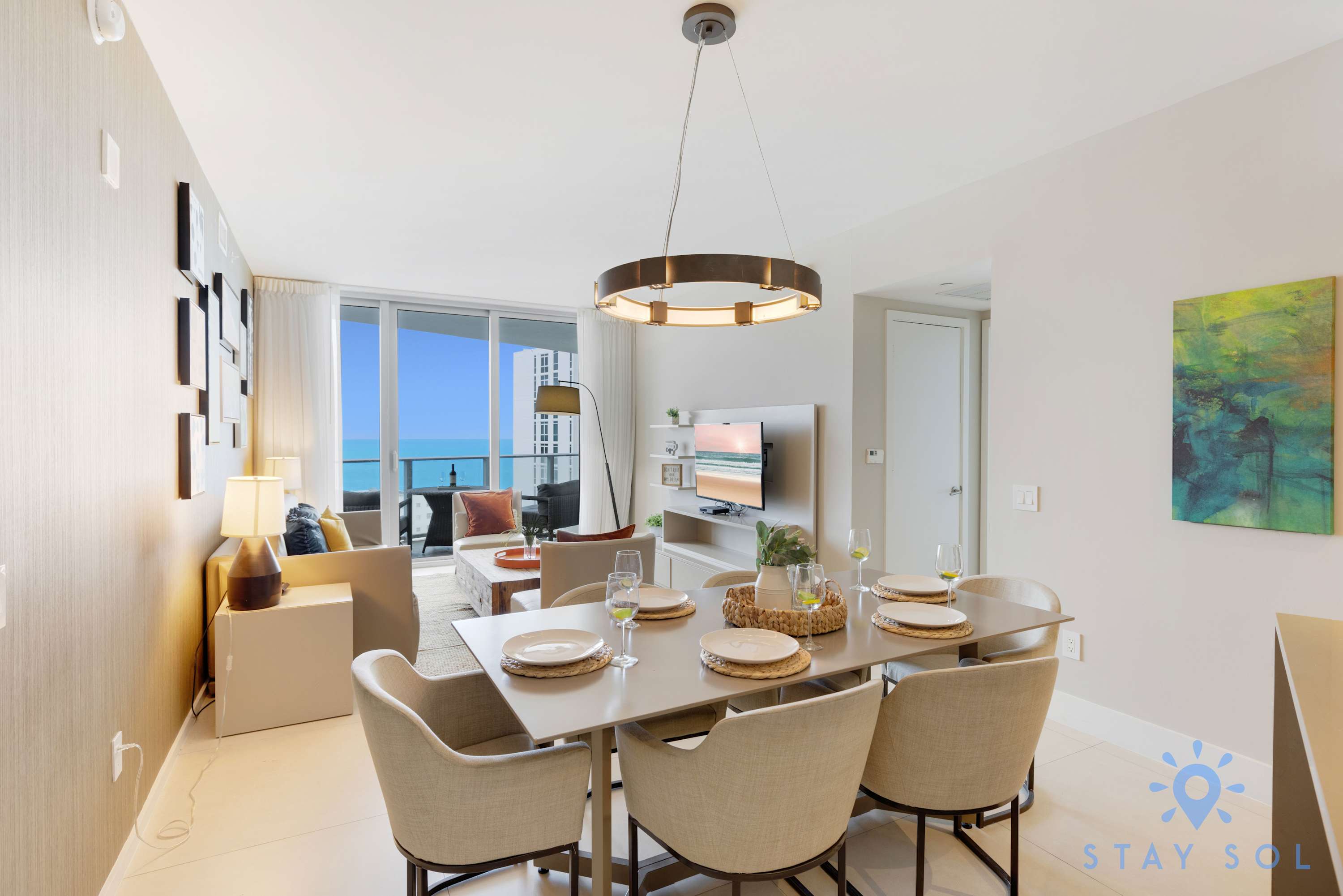 Apartment with Ocean View Balcony