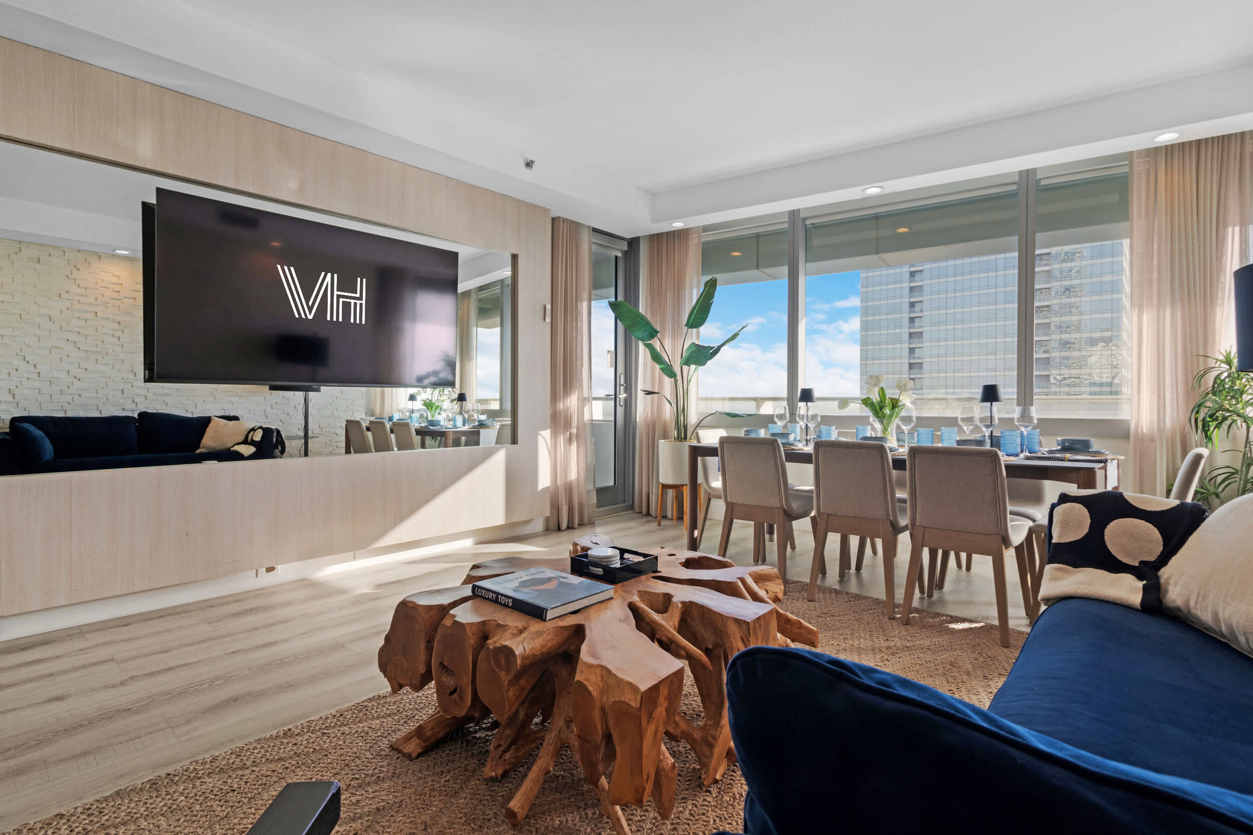 2-Story 3BD Brickell Penthouse - Pool - Free Parking — Miami, FL — vacation rental