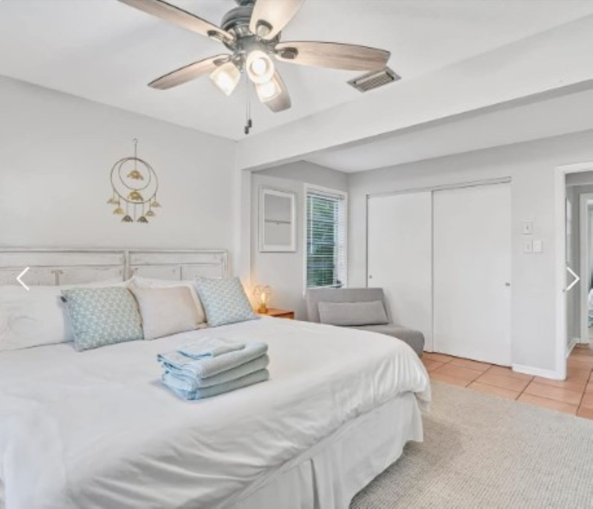 Stylish 2-Bedroom Home in Sarasota
