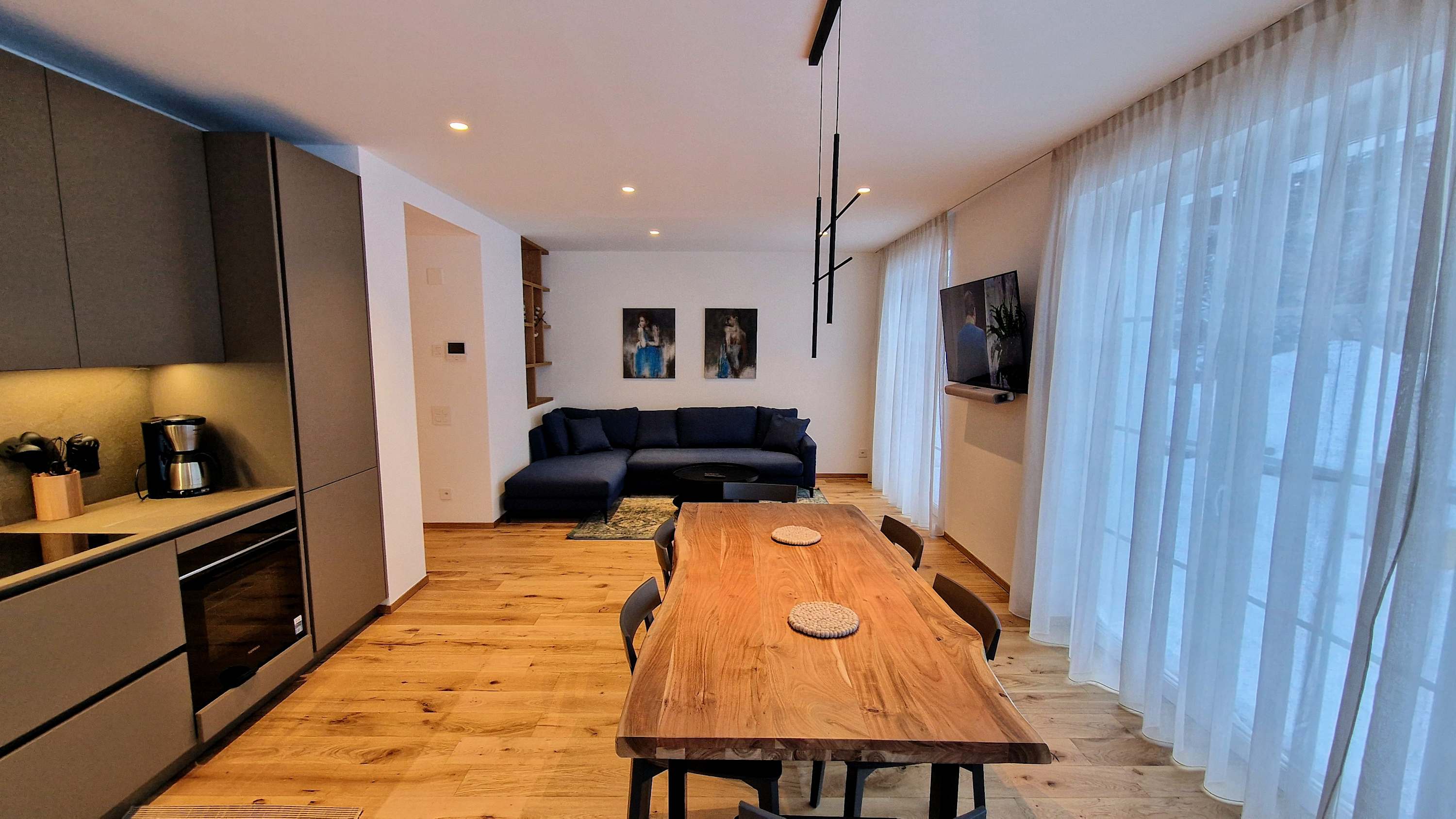 Silberdistel – Brand-New Luxury Apartment with Private Terrace — Saas-Fee, Wallis — vacation rental