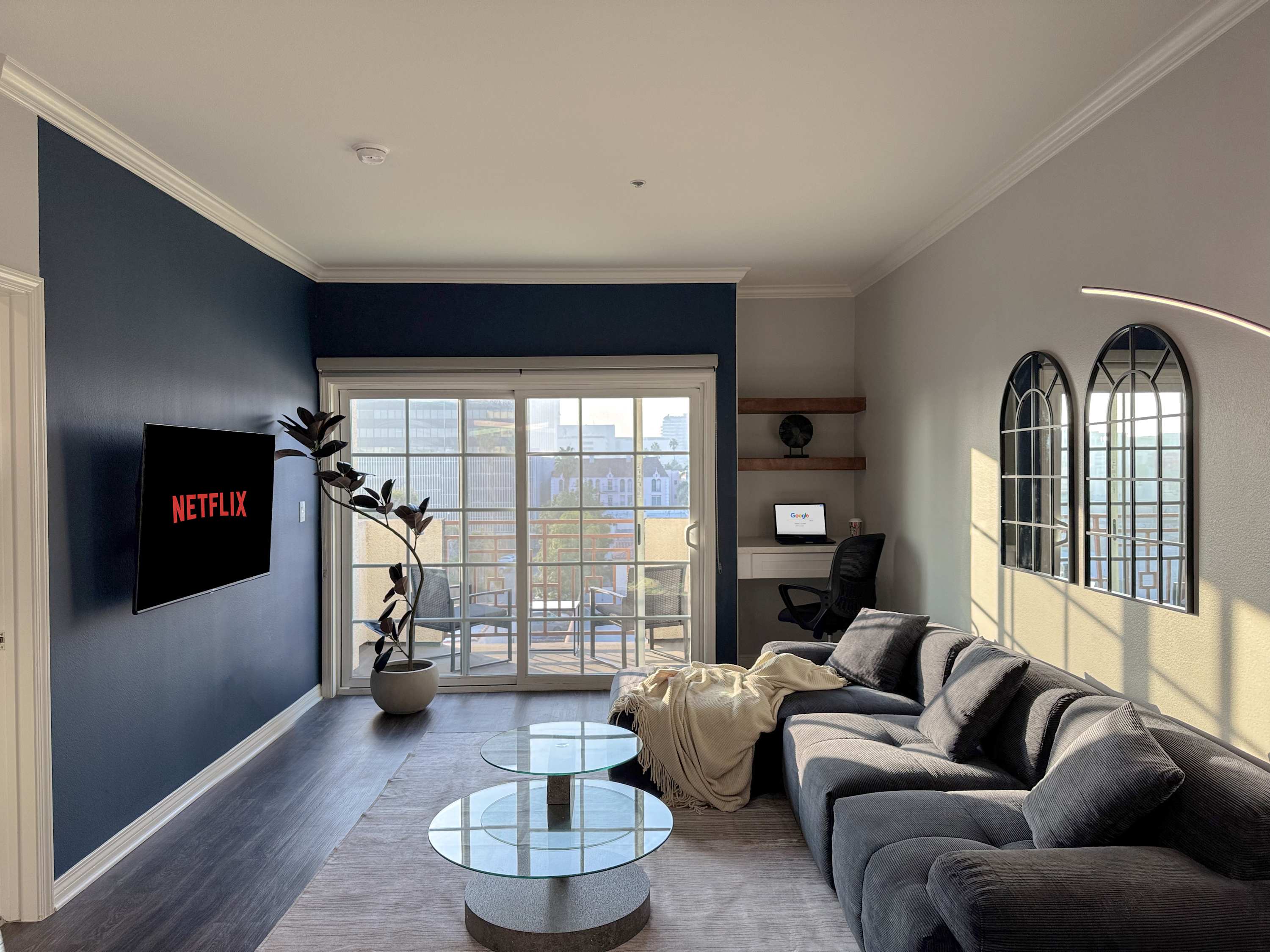 Modern Escape W/Pool&GYM +Parking 10min to Cedars