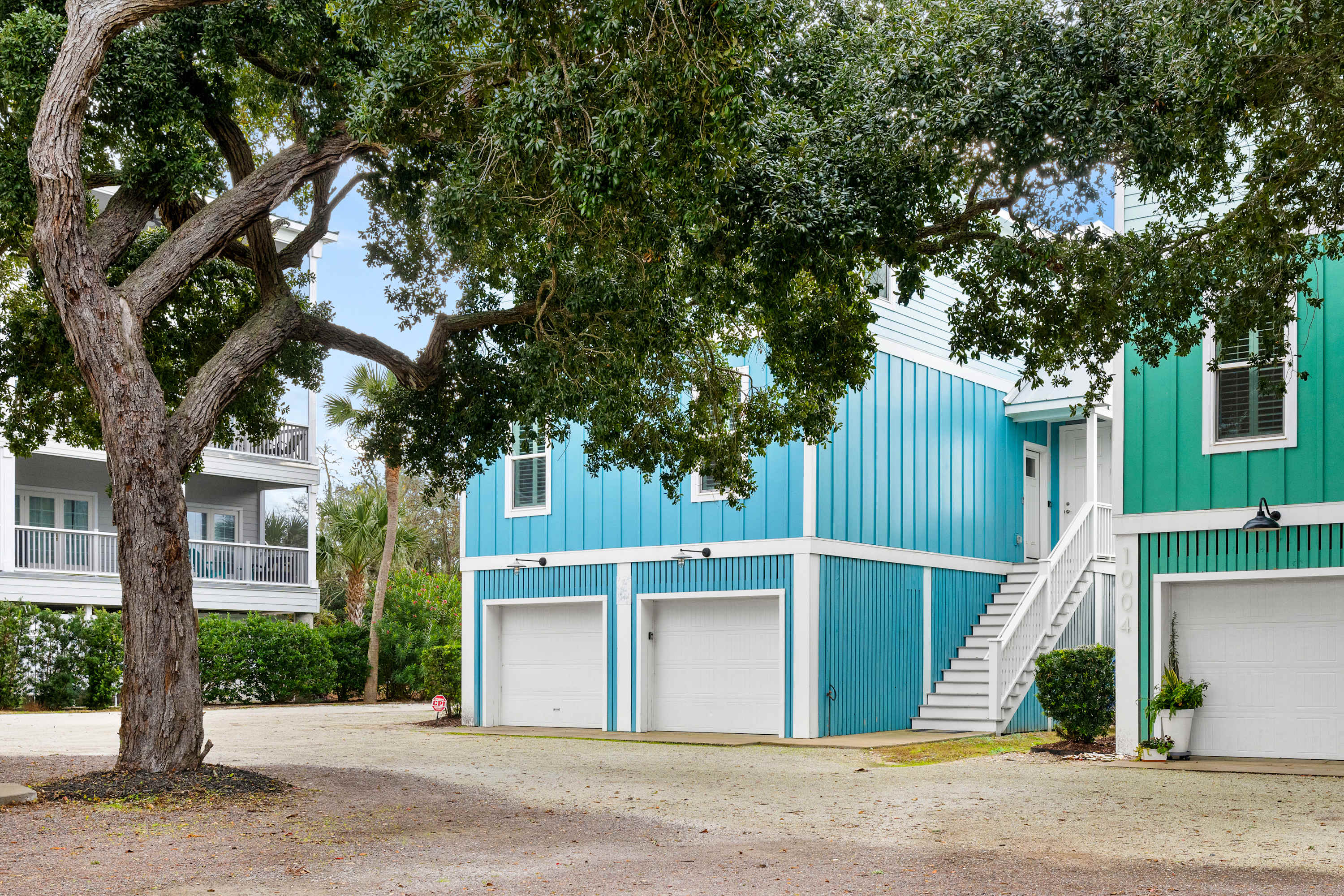  Front exterior of your Folly Beach rental!