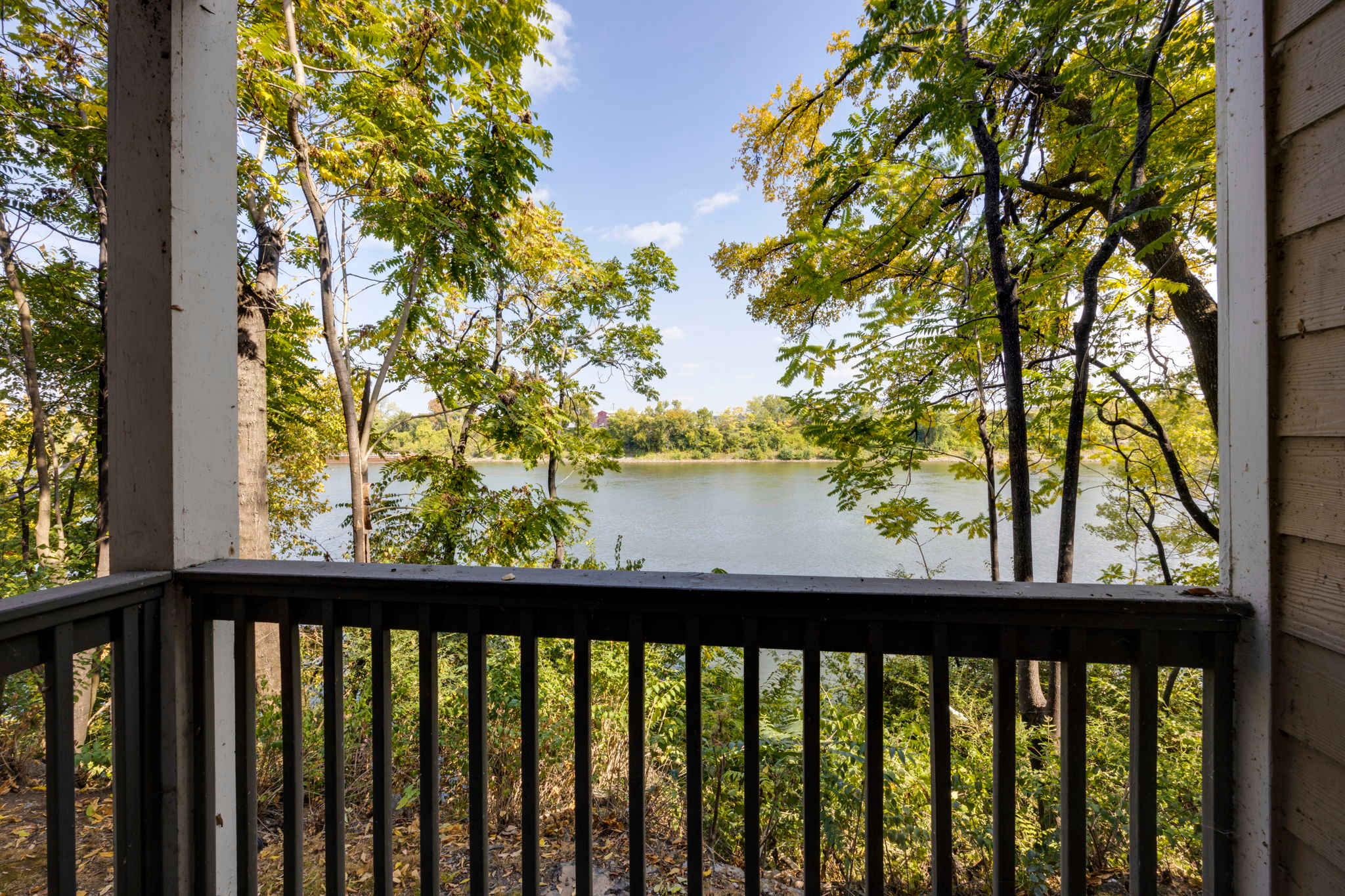 Riverfront Retreat w/ Pool | Walk to Broadway
