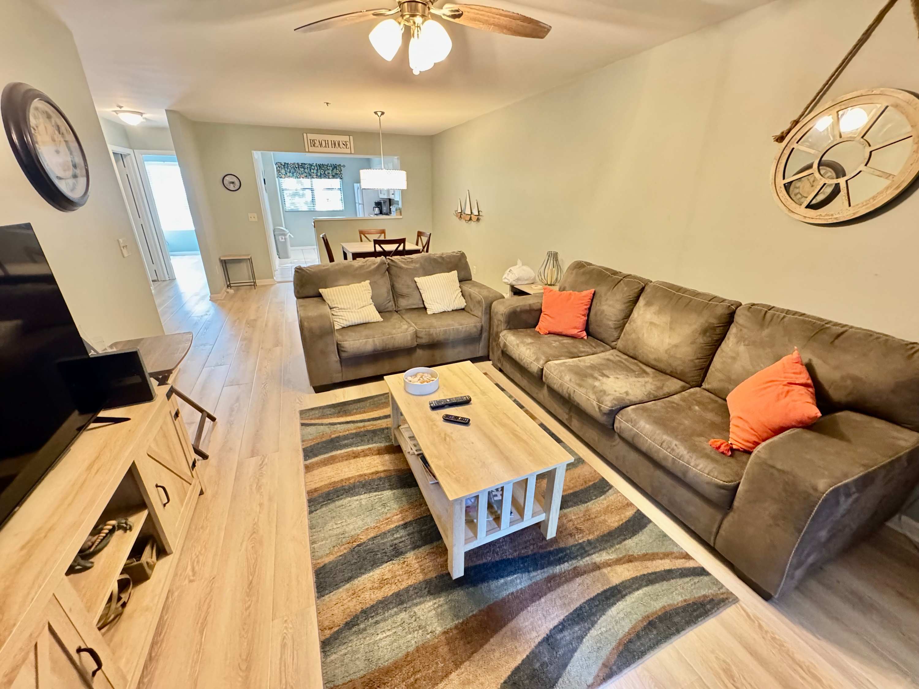 Pet Friendly Beach Villa 2 Bed 2 Bath #7105 TreeTops