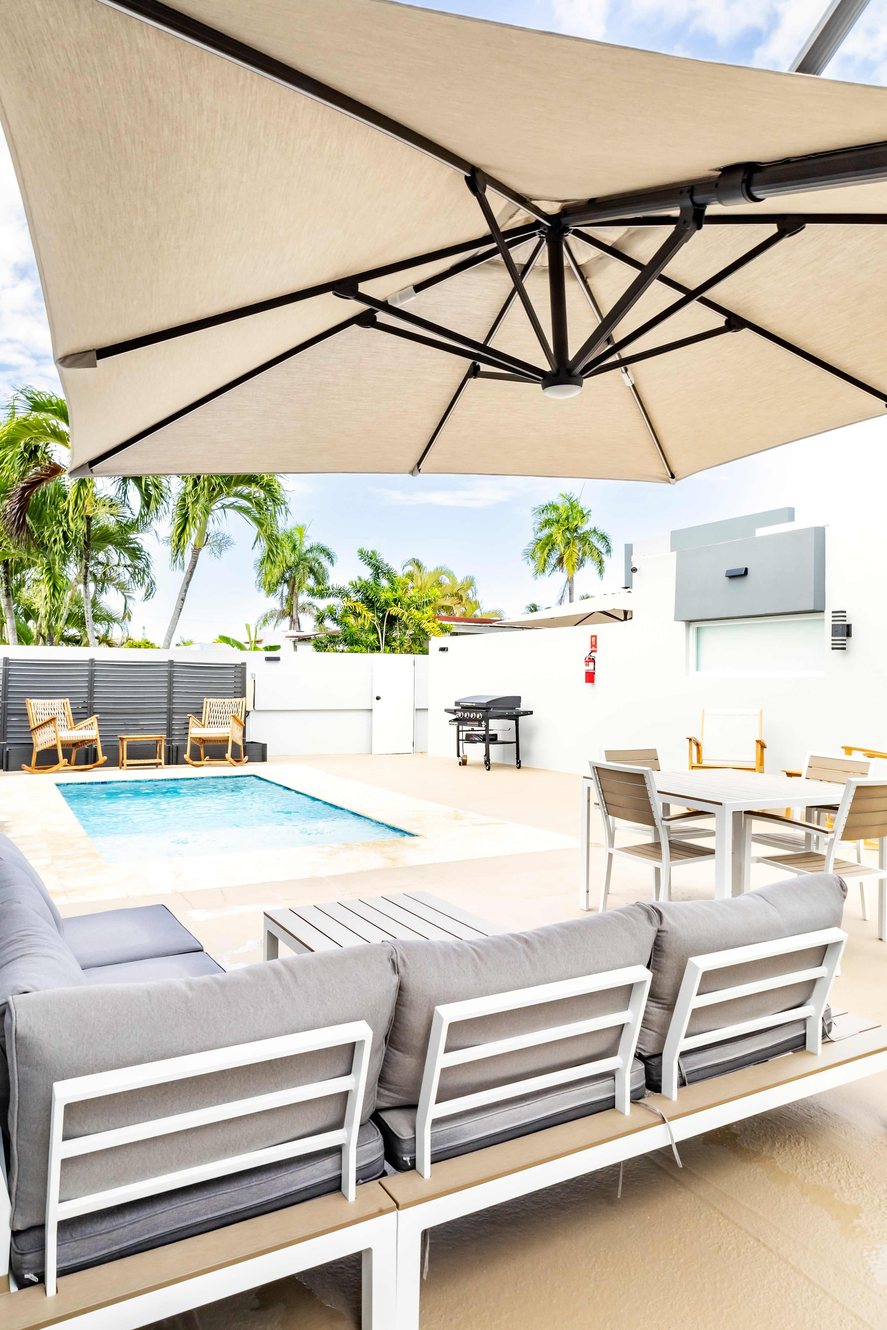 AQUA Casa A8 · Private & FUN 3 BR House with Pool