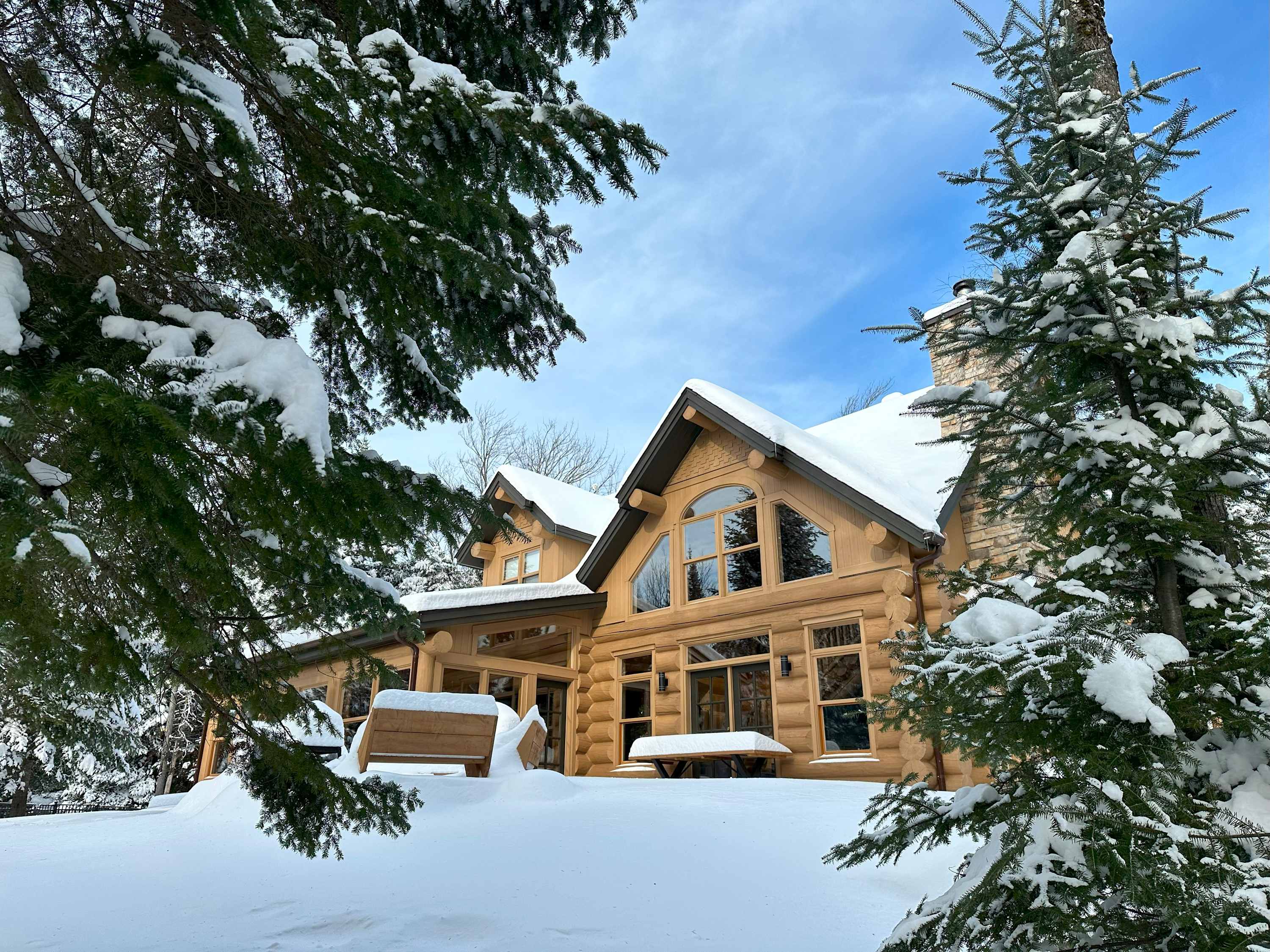 Blue Bear Spa ,private pool & lake access — Mille-Isles, Québec — vacation rental