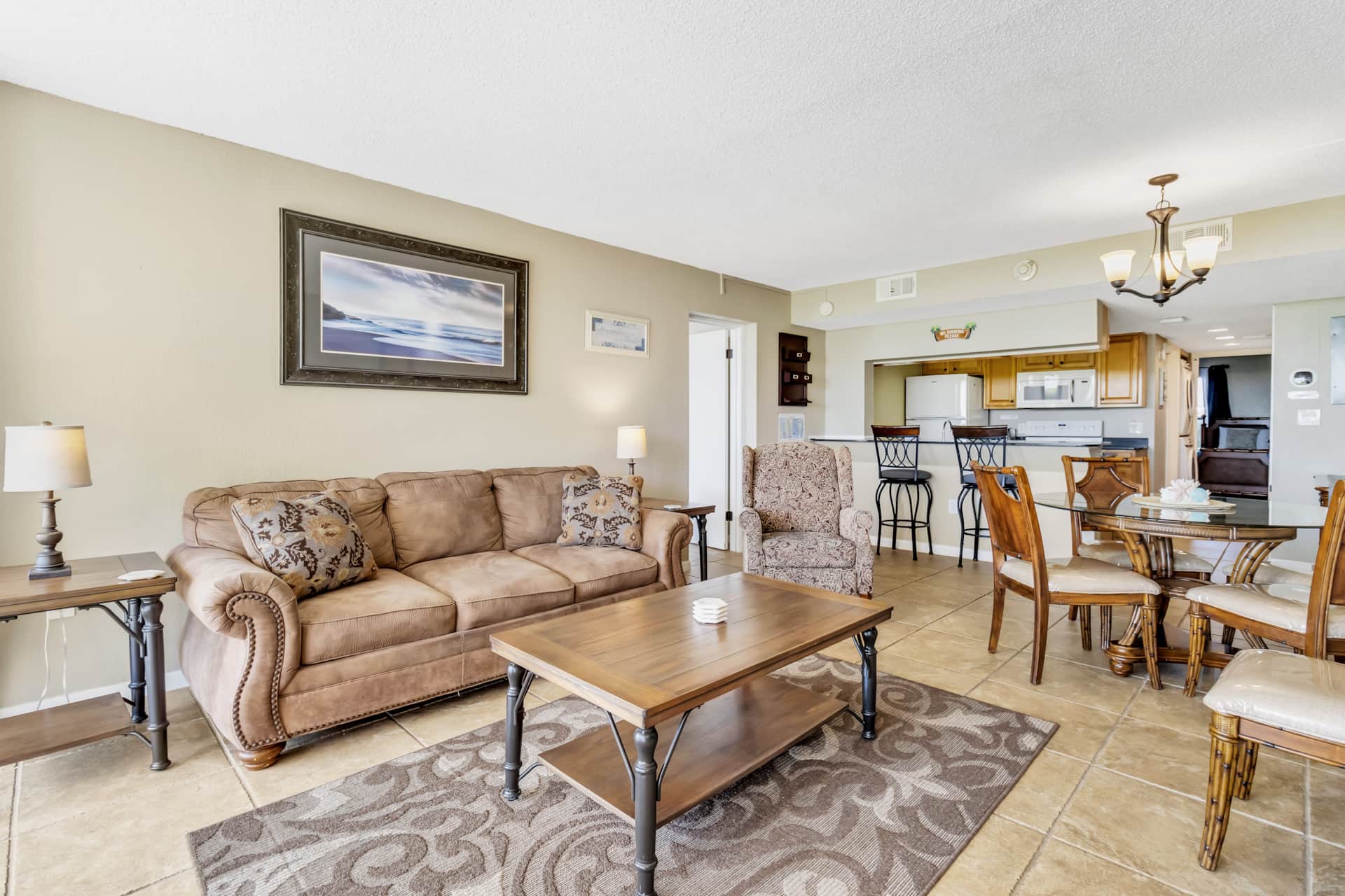 Oceanfront Apartment with Beach Access & Hot Tub 6