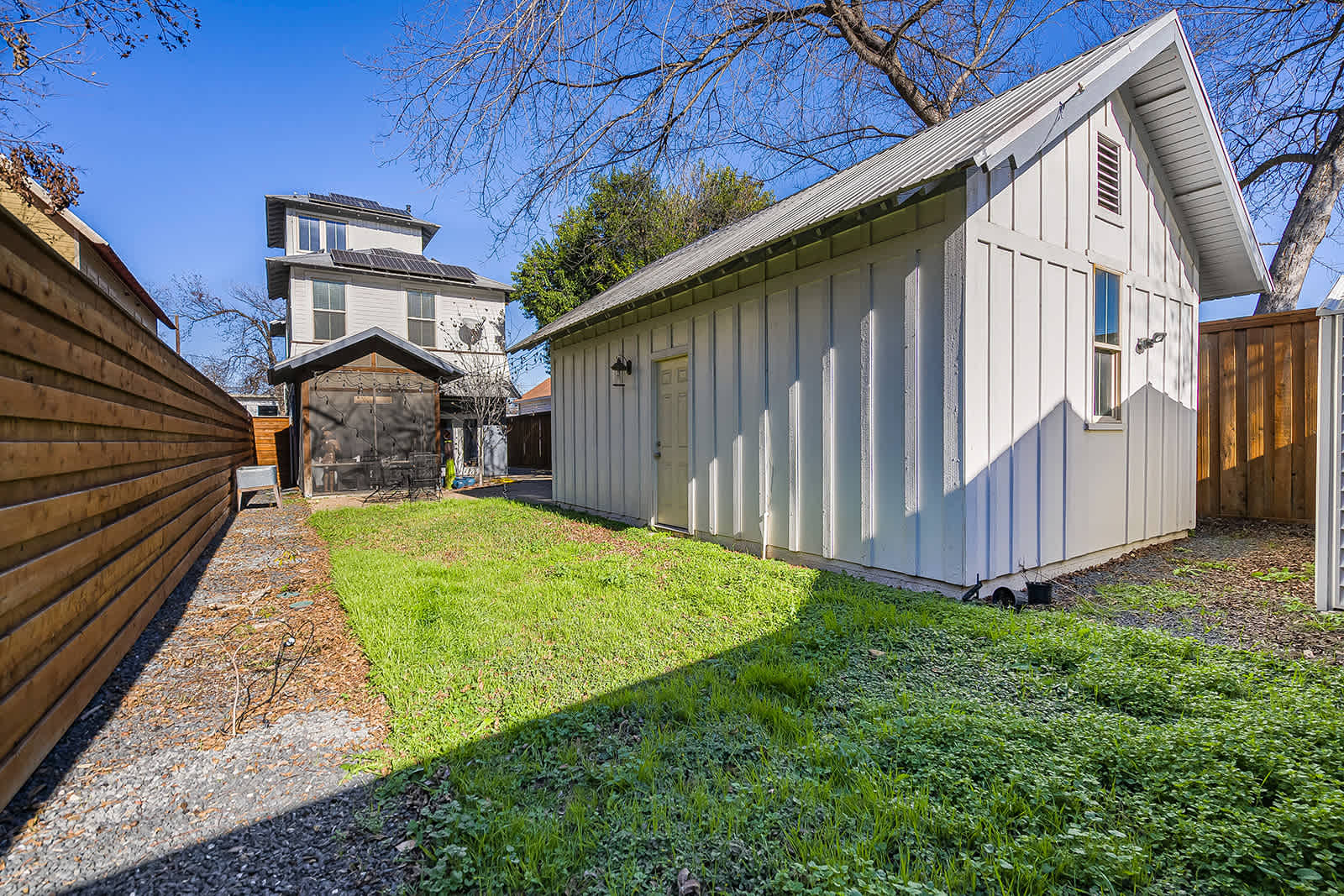 Walk to Town, Screened Patio | Classically Modern