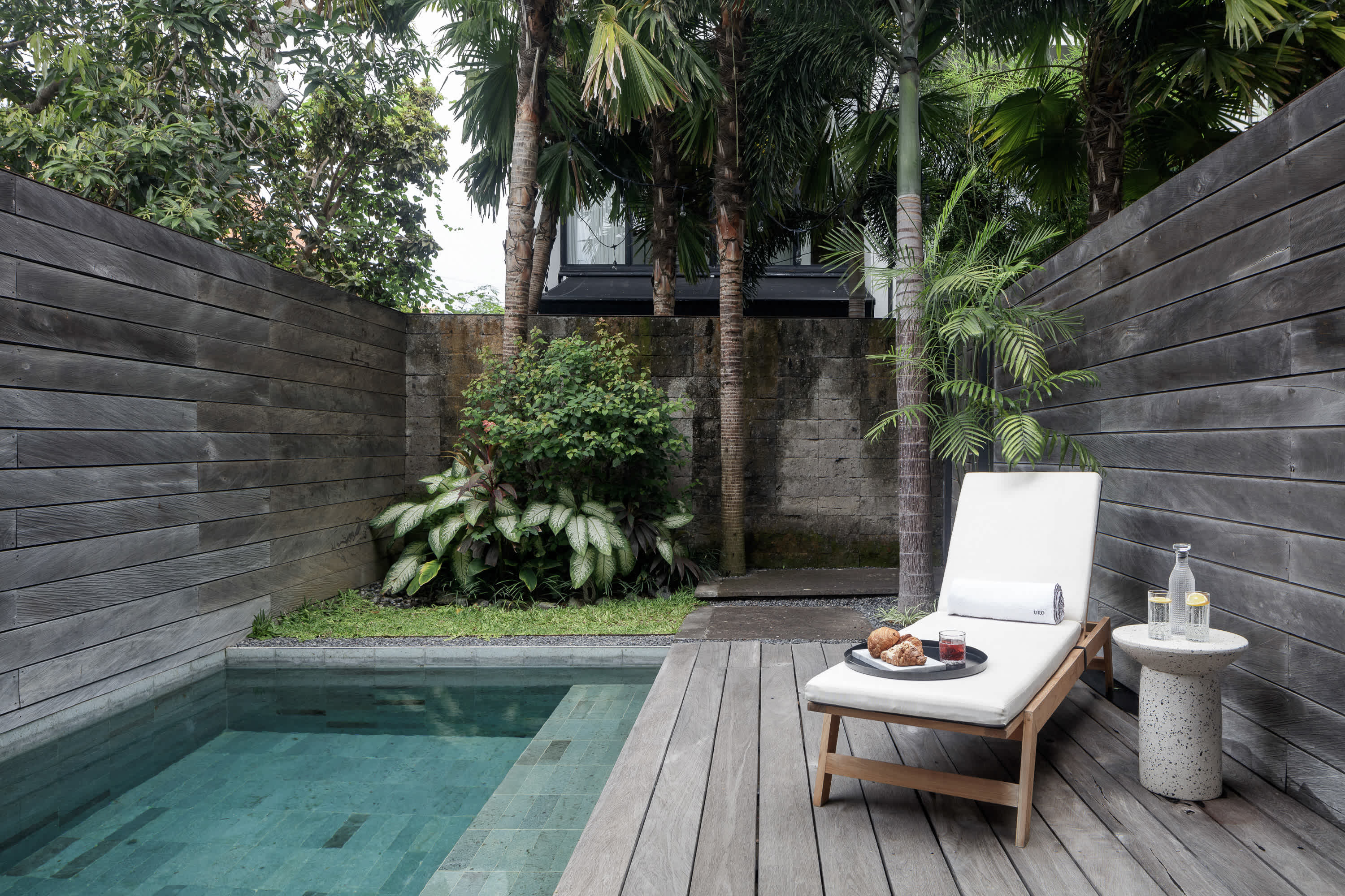 Two Bedroom Townhouse Deluxe Pool