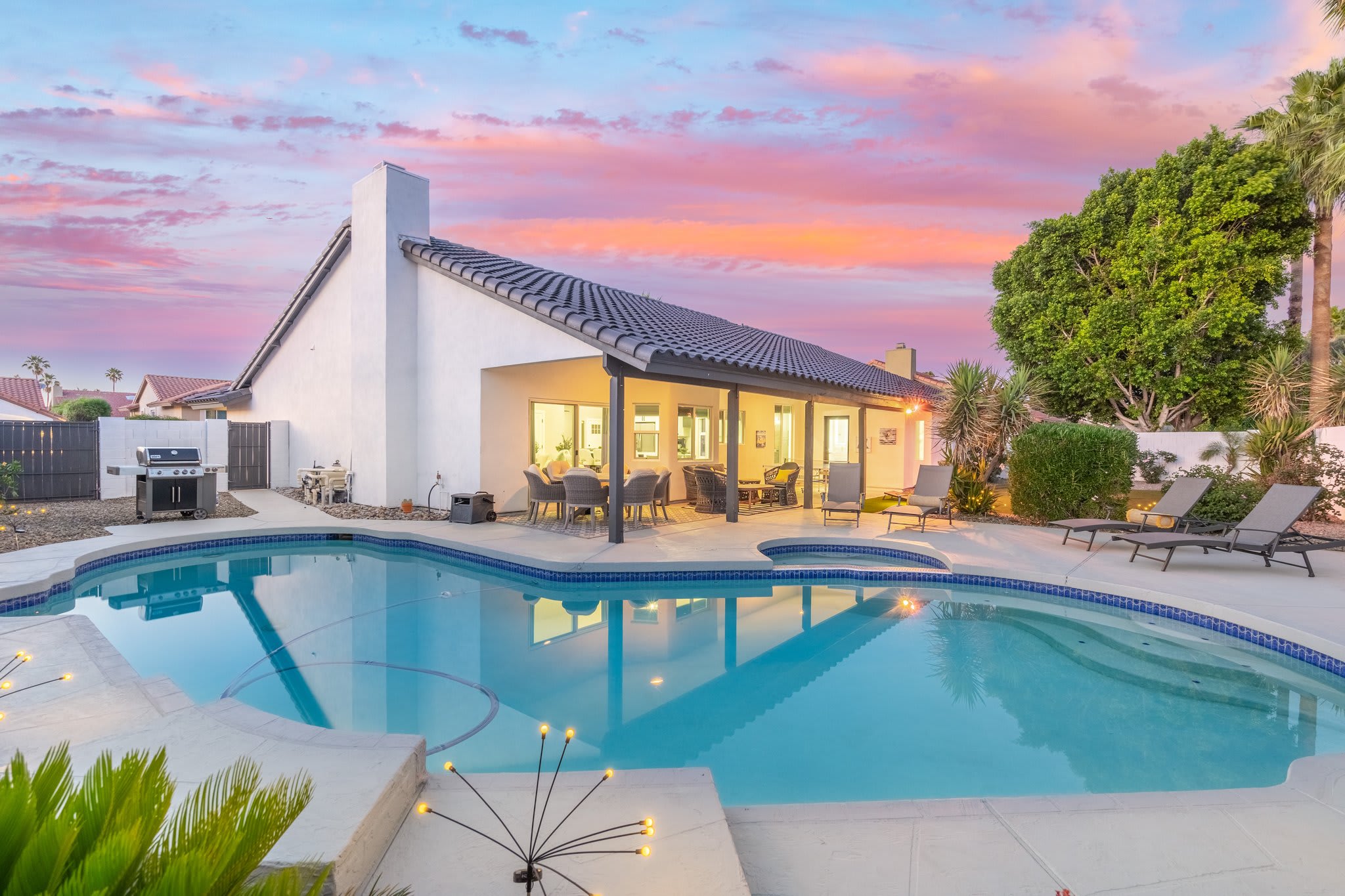 Putting Green Home w/ Private Pool & Hot Tub in Scottsdale, AZ