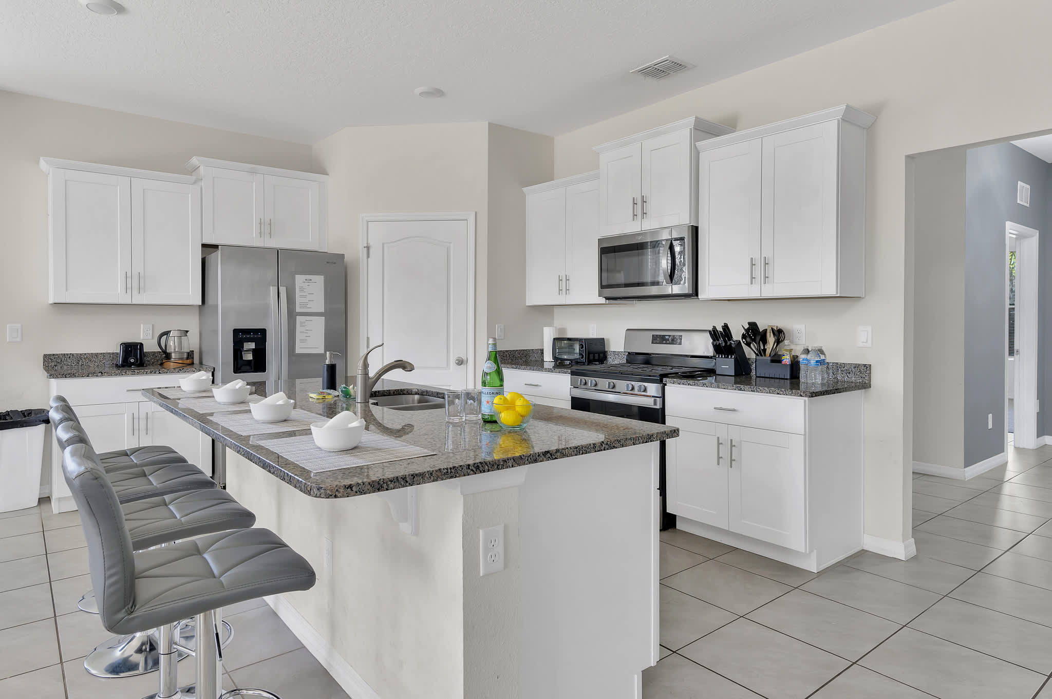 Fully Equipped kitchen to cook a gourmet meal for family and friends!