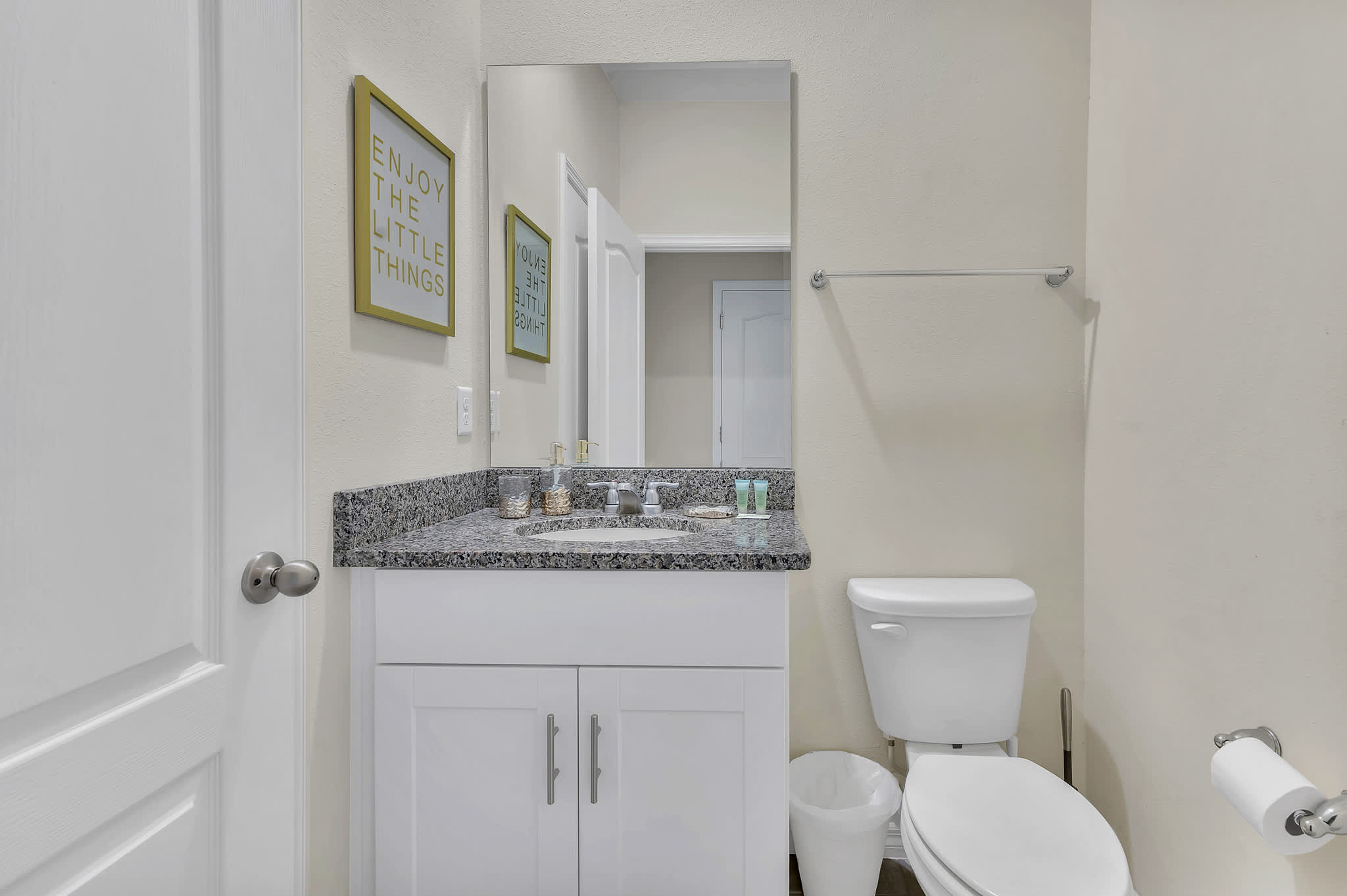 Private Pool Villa with Hot Tub! 14 MI to Disney