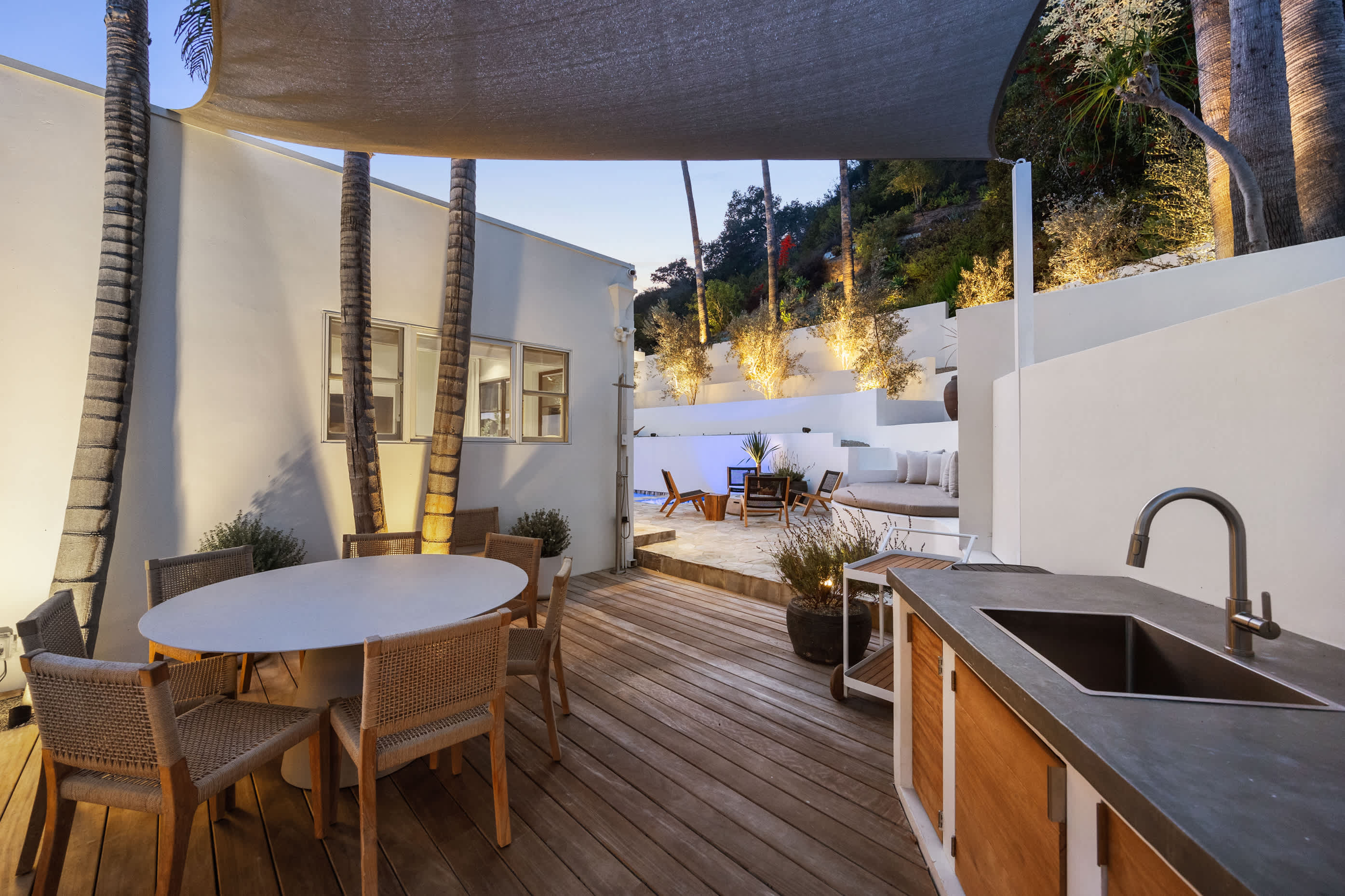 Savor alfresco dining in style.